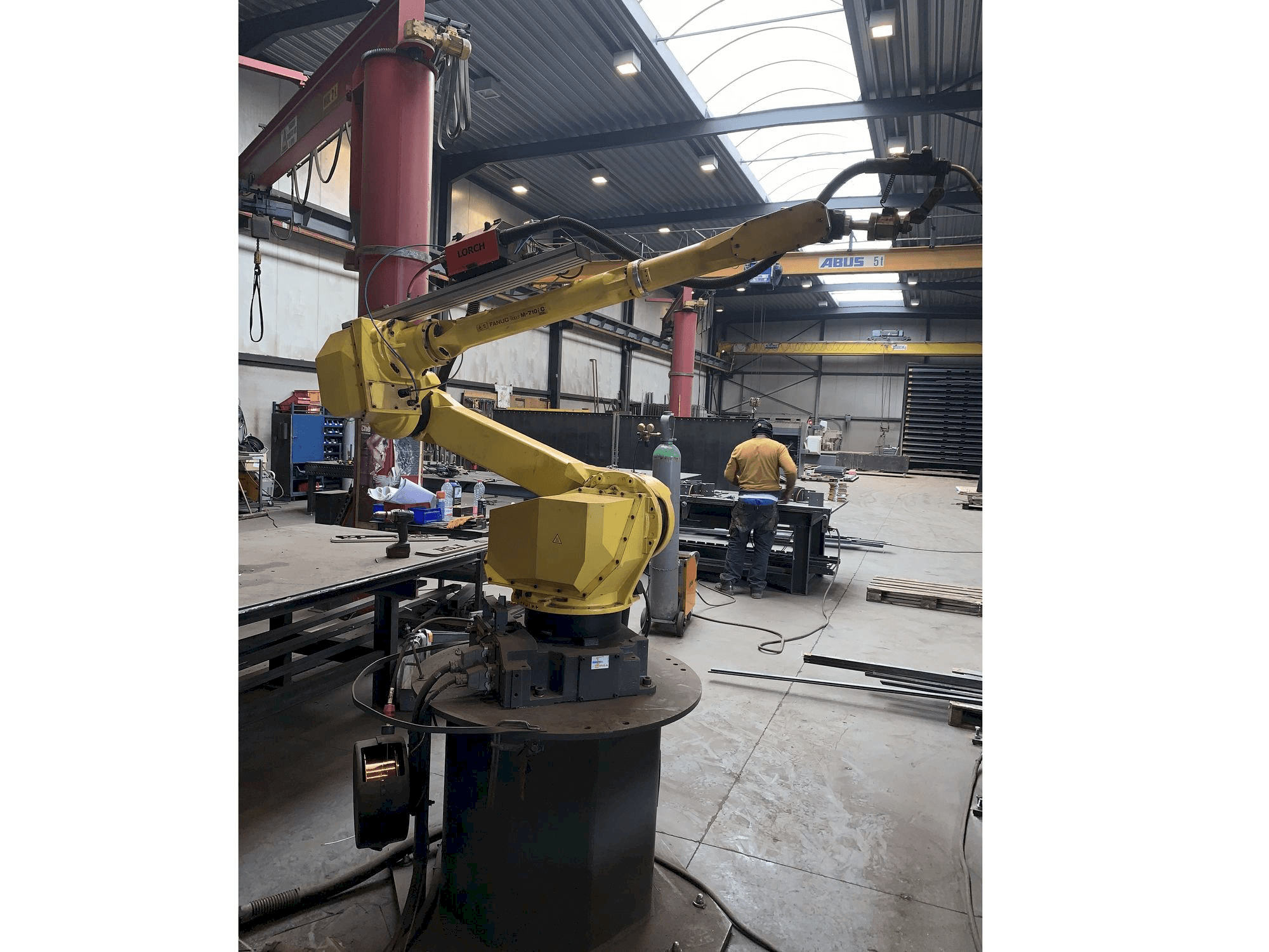 Makine FANUC M-710 iC 20L - Önden görünüm