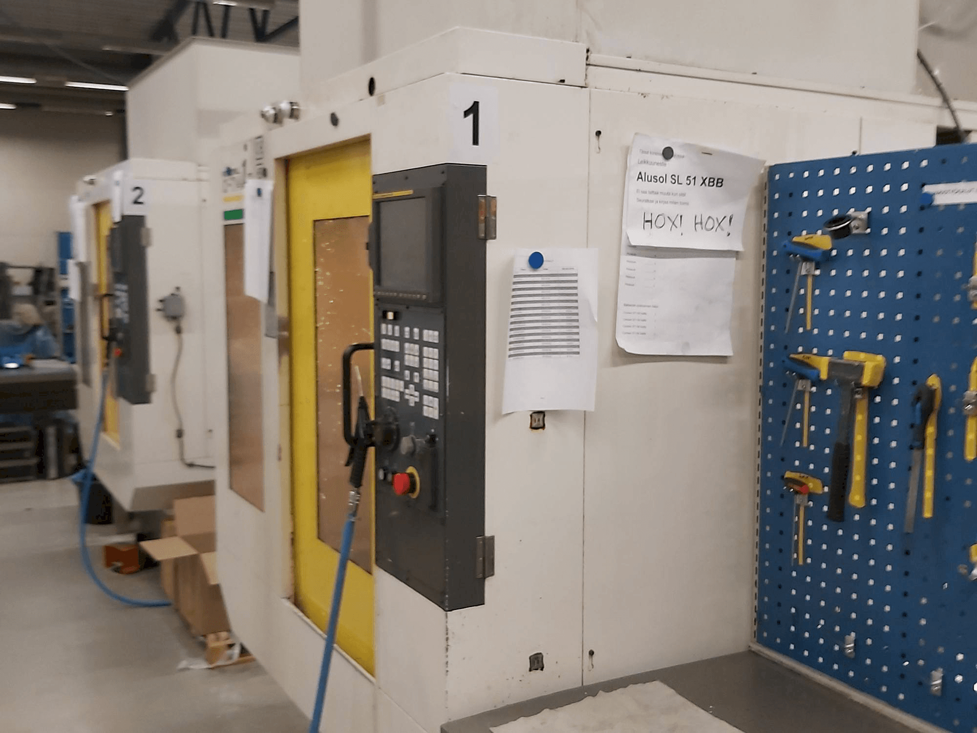 Makine FANUC Robodrill alfa-T14iA - Önden görünüm