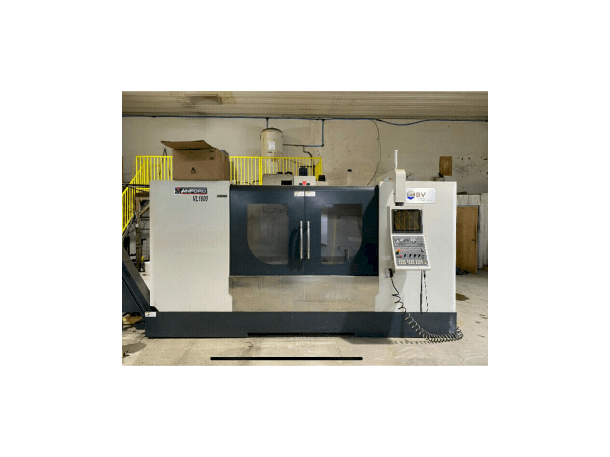 Makine Manford VMC VL-1600 - Önden görünüm