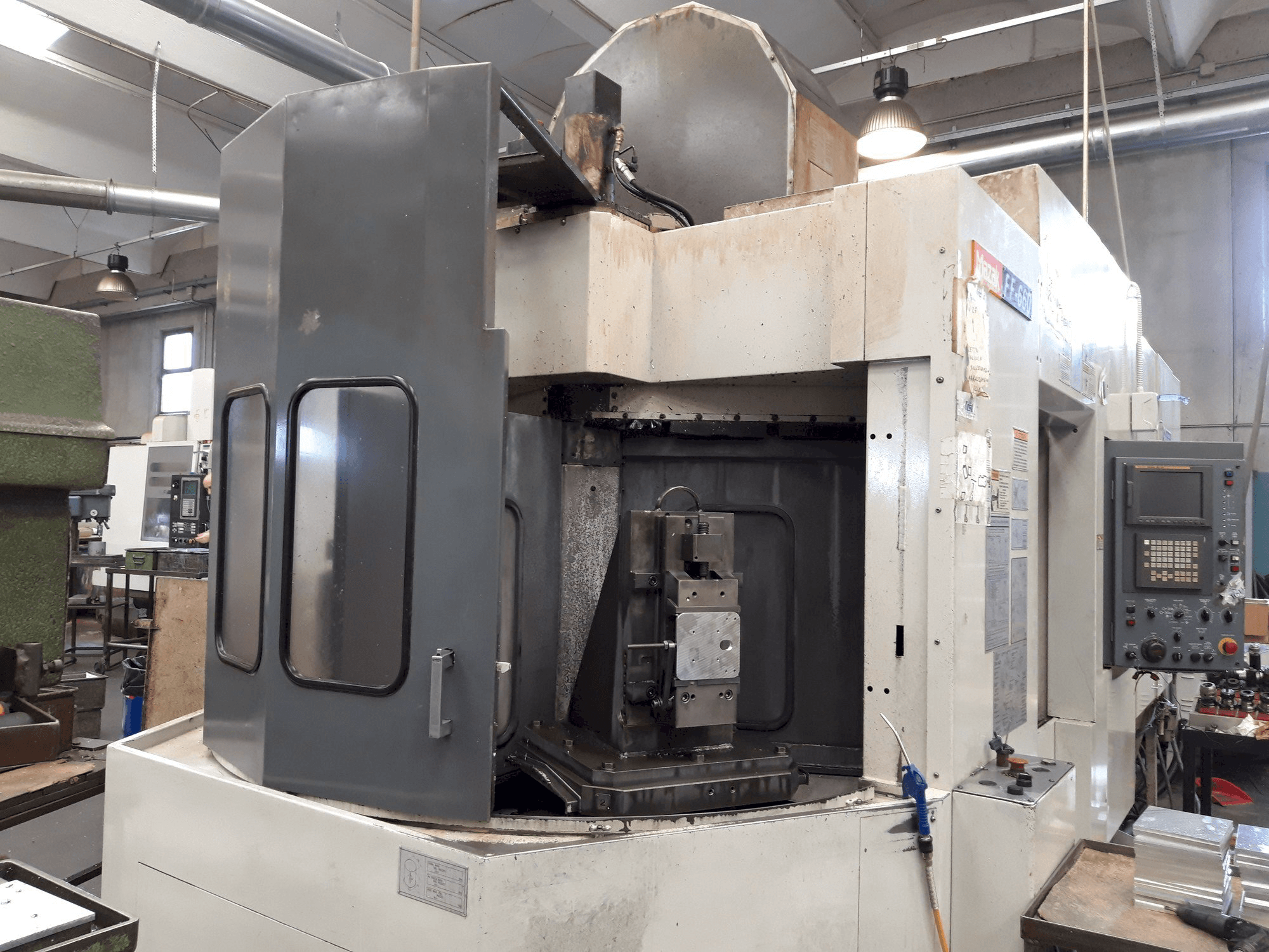 Makine Mazak FF-660 - Önden görünüm
