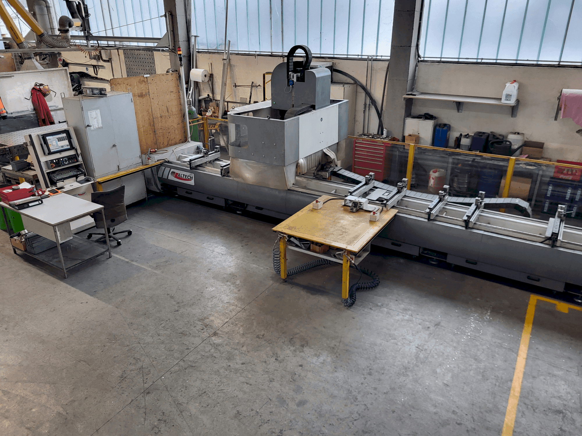 Makine ALTECH Tango - Önden görünüm