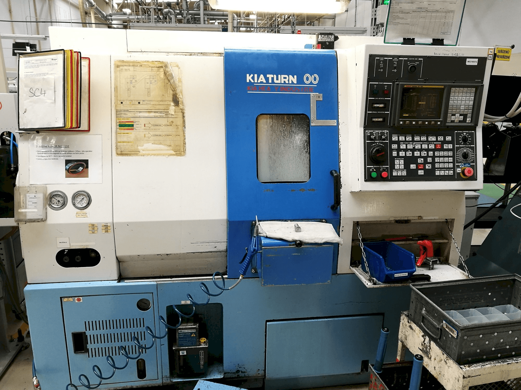 Makine Kia Super Kia Turn 200 - Önden görünüm