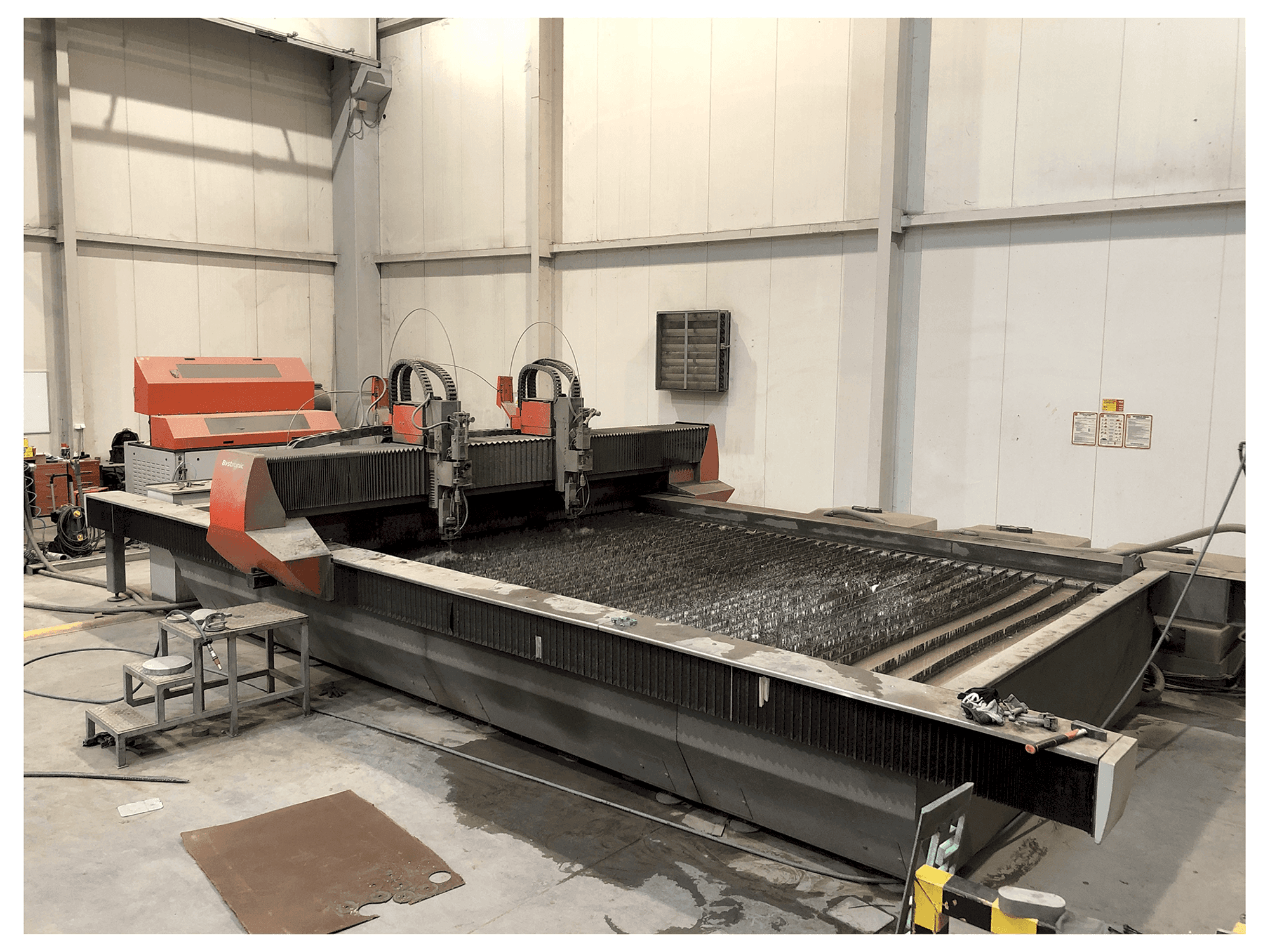 Makine Bystronic ByJet Flex 6030 - Önden görünüm