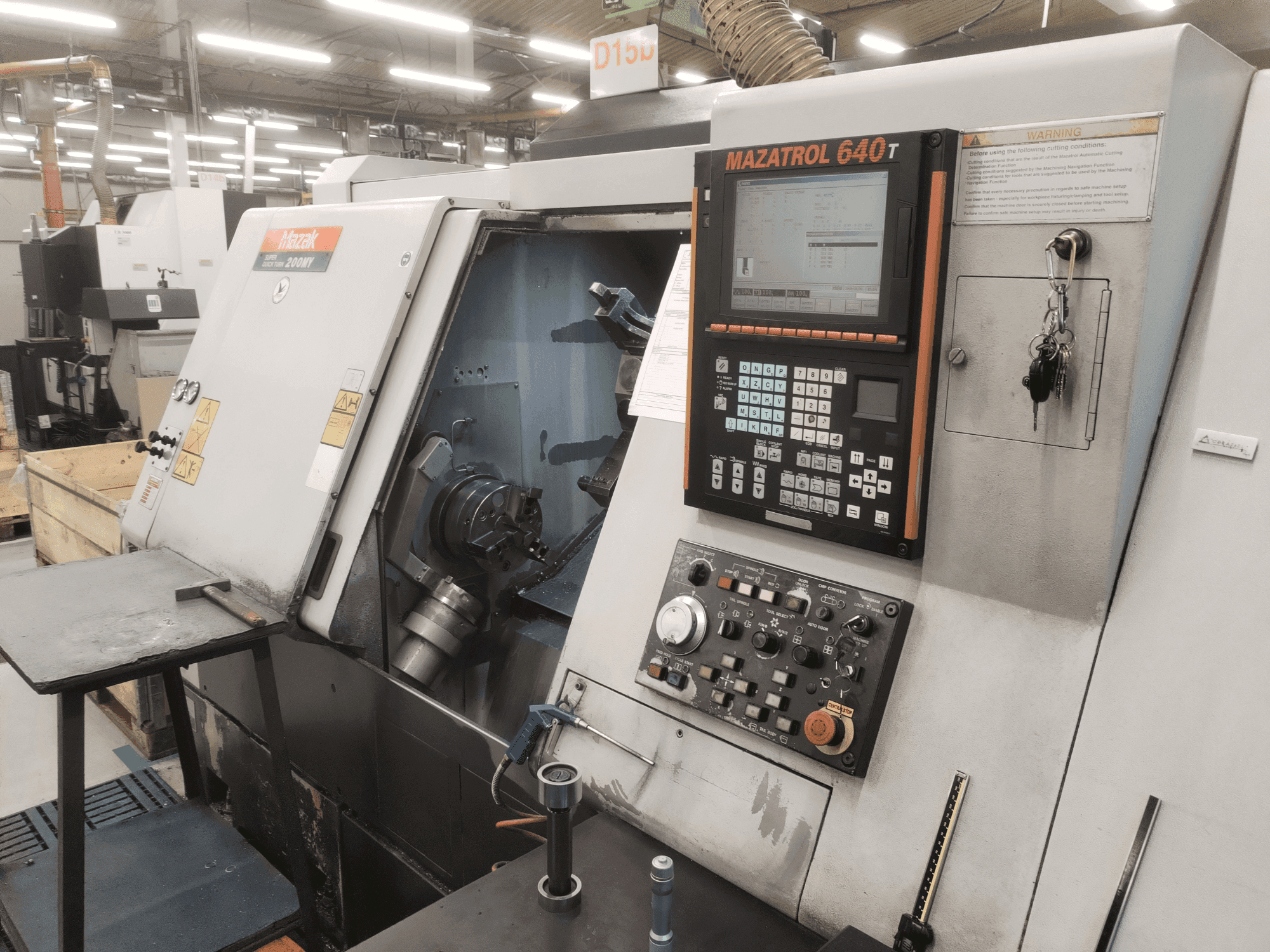 Makine Mazak SQT-200MY - Önden görünüm