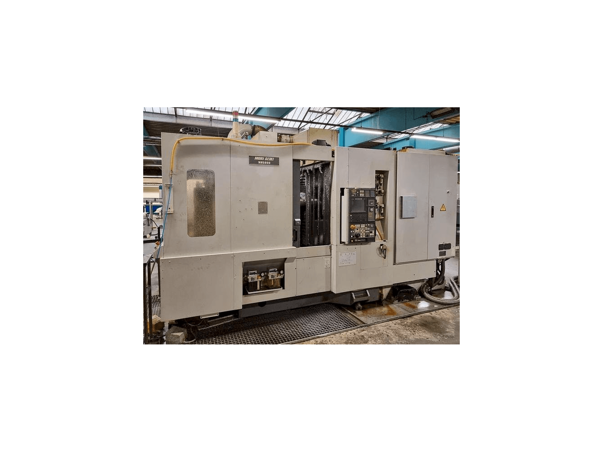 Makine MORI SEIKI NH-5000 - Önden görünüm