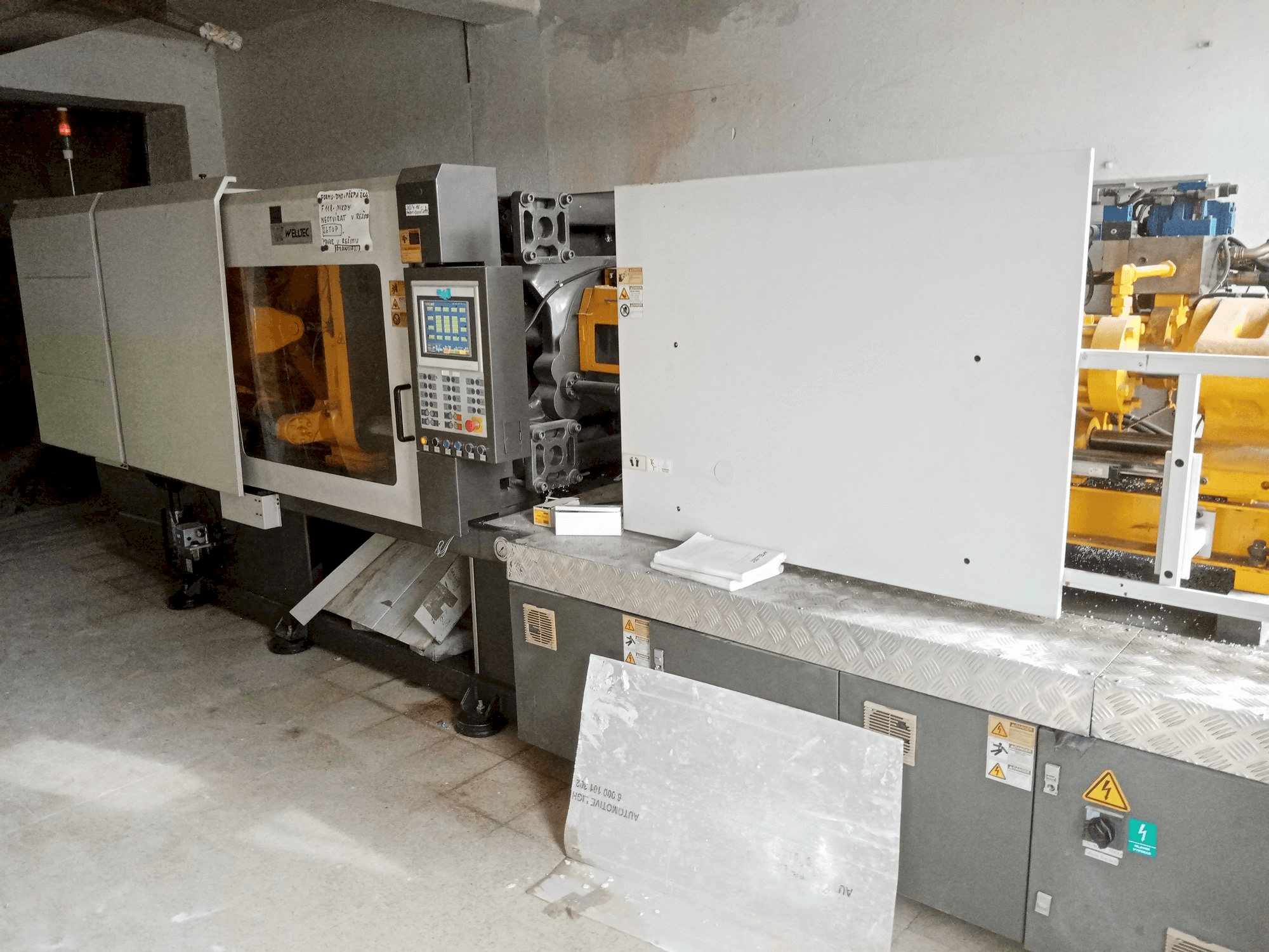 Makine Welltec 320F2 - Önden görünüm