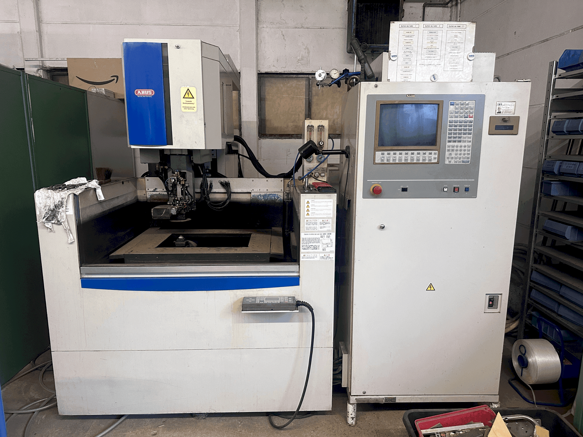 Makine Mitsubishi FX20K - Önden görünüm