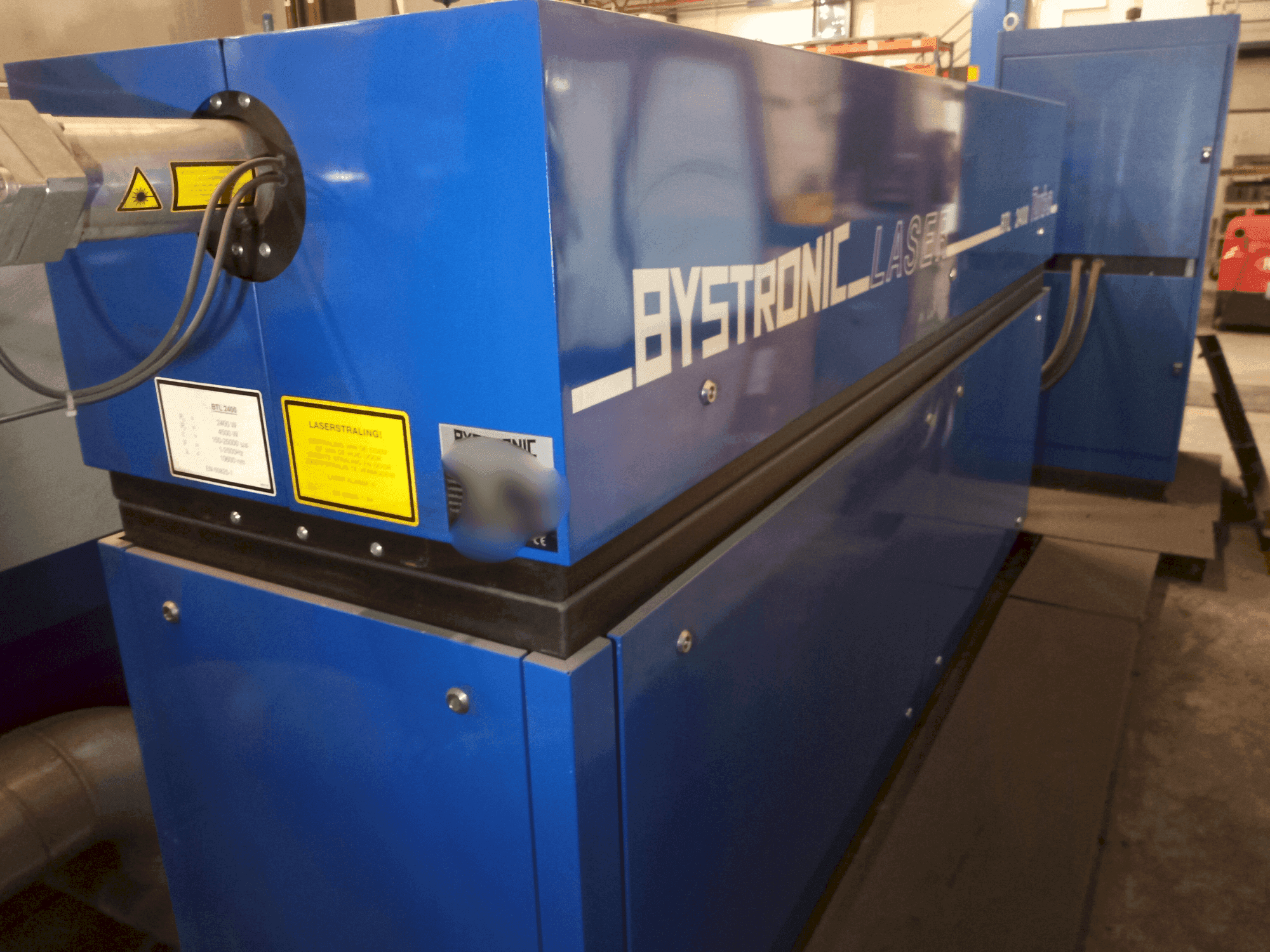 Makine Bystronic BySprint 2512 - Önden görünüm