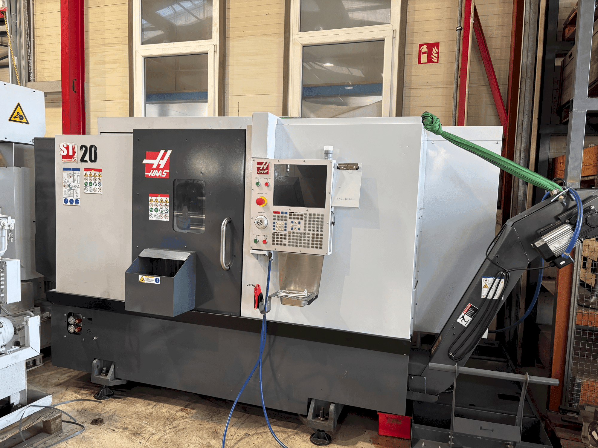 Makine HAAS ST-20 - Önden görünüm