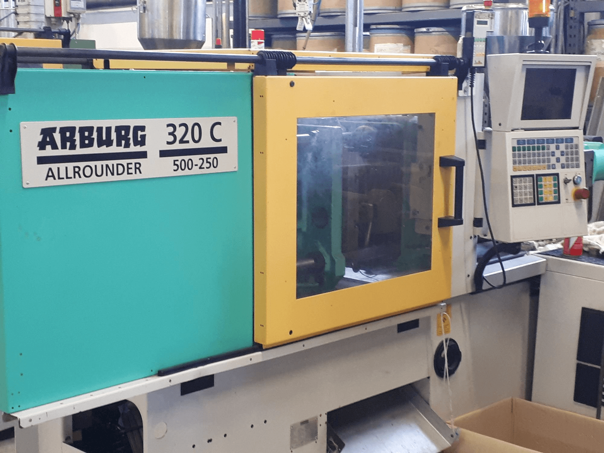 Makine Arburg 320c 500-250 - Önden görünüm