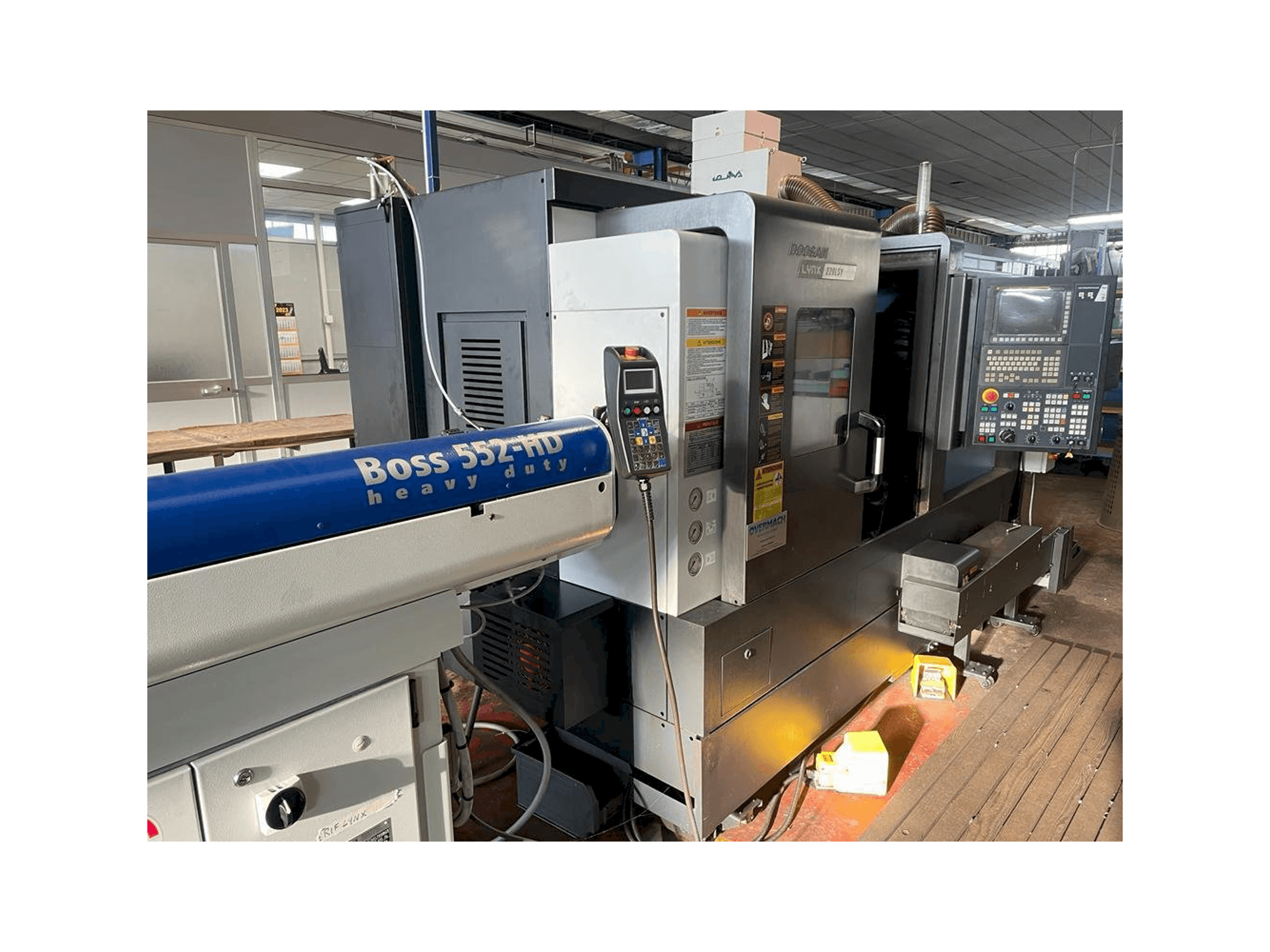 Makine Doosan LYNX 220LSY - Önden görünüm