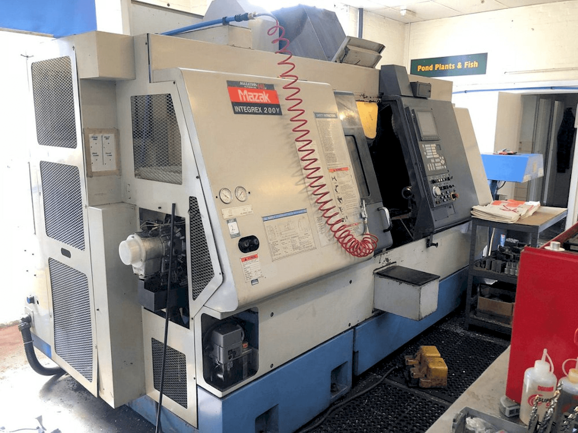 Makine Mazak Integrex 200Y - Önden görünüm