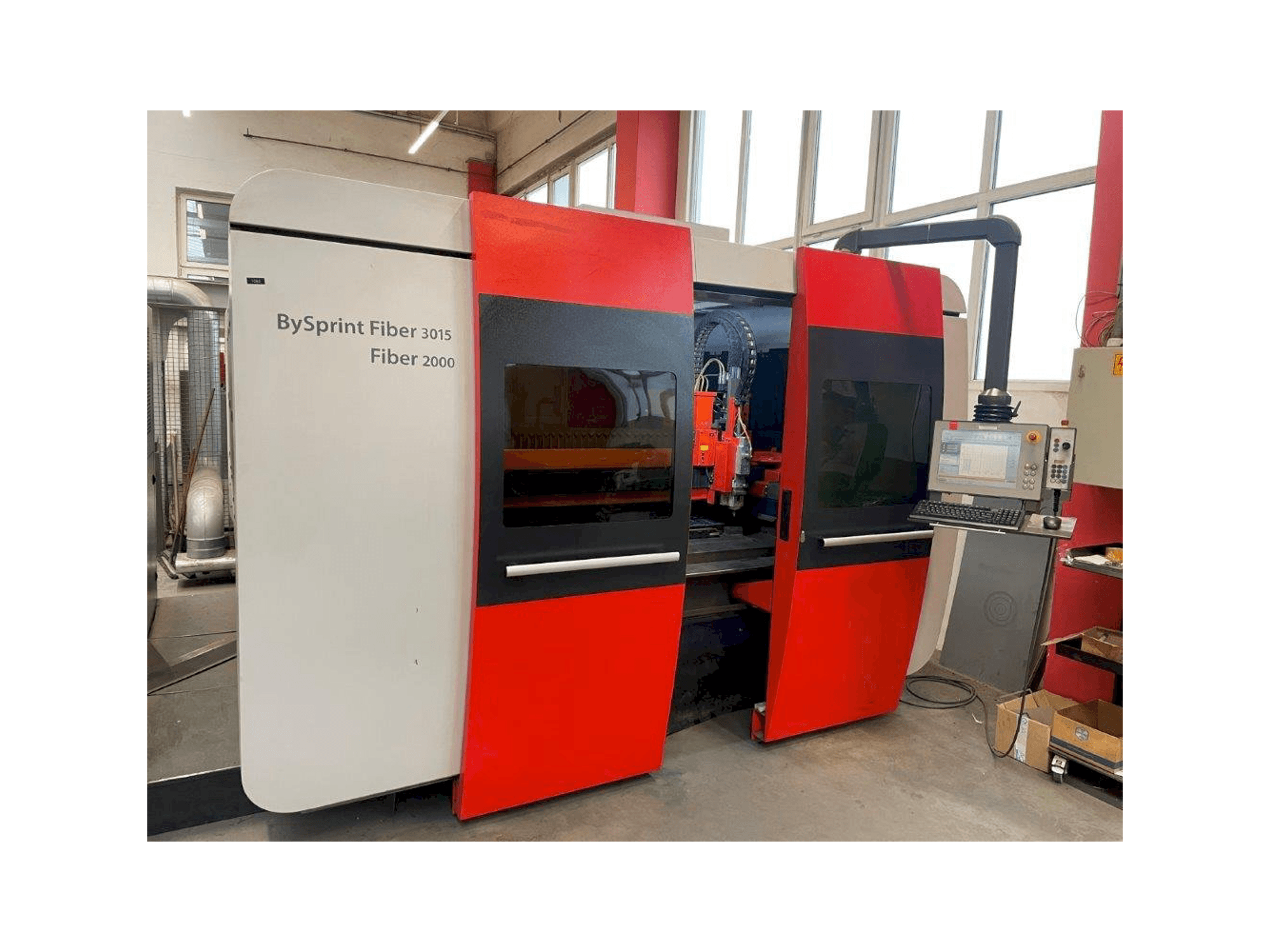 Makine Bystronic BySprint Fiber 3015 - Sol taraftaki görüntü