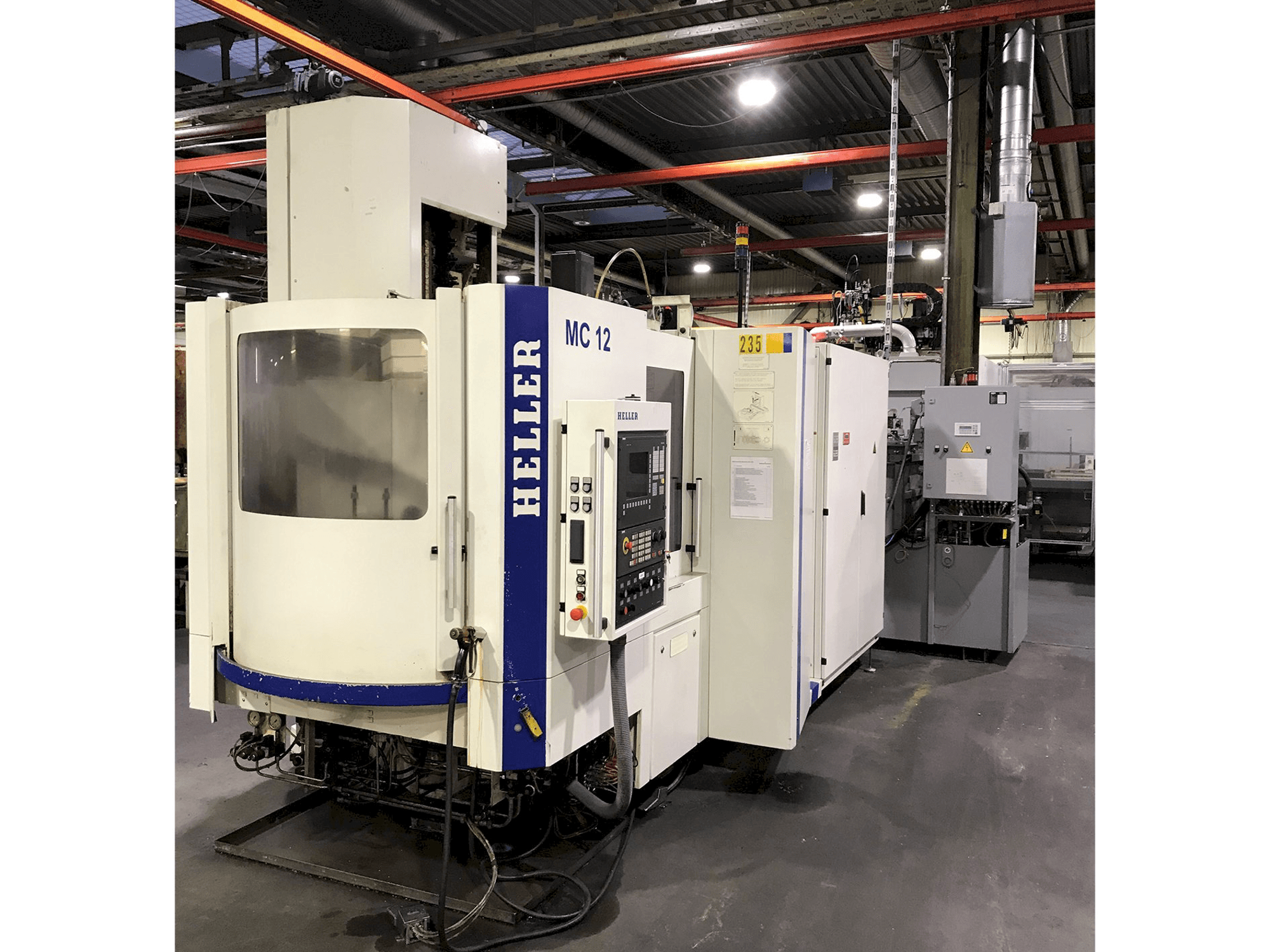 Makine HELLER MC 12 - Önden görünüm