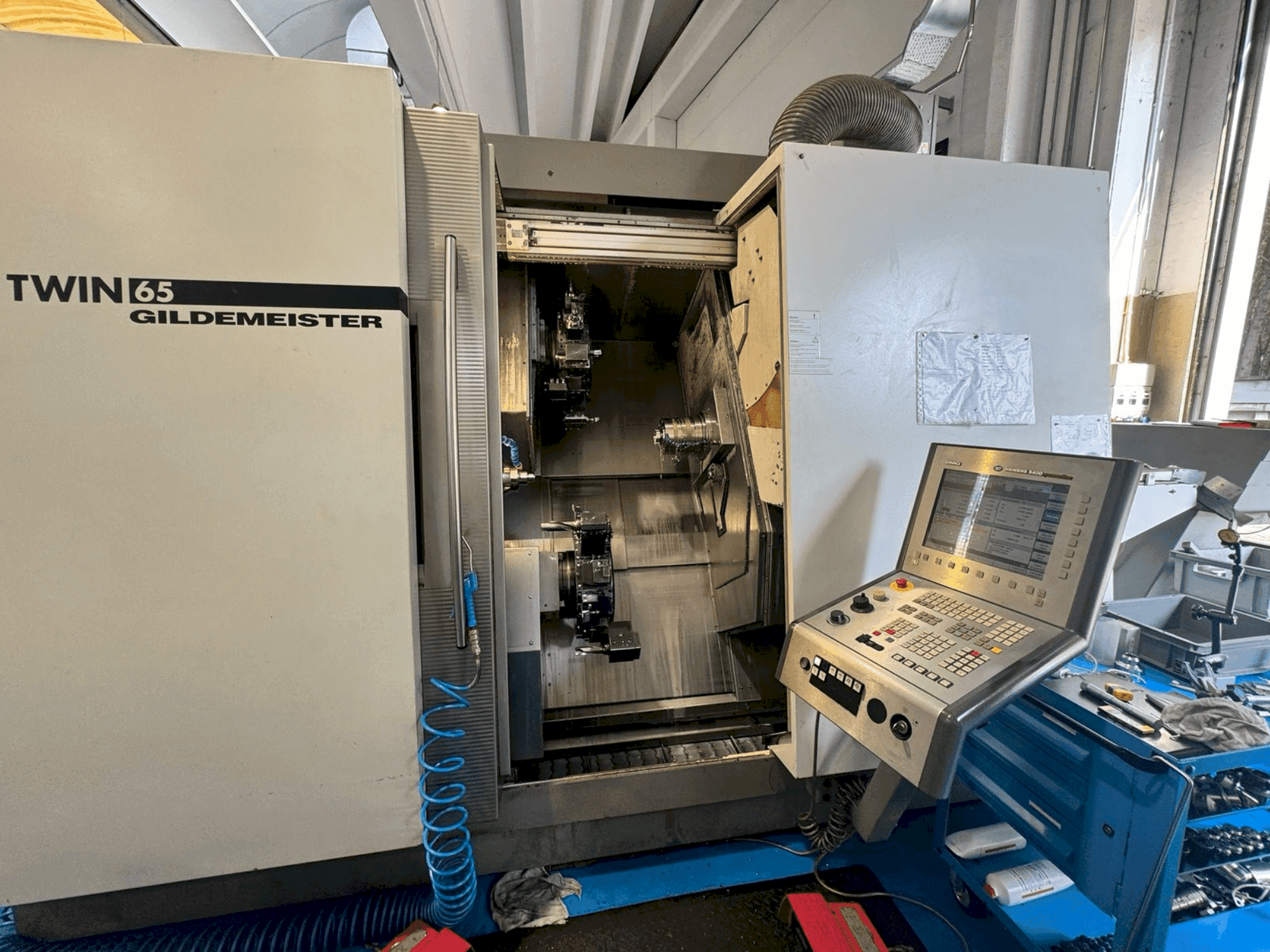 Makine Gildemeister Twin 65 - Önden görünüm