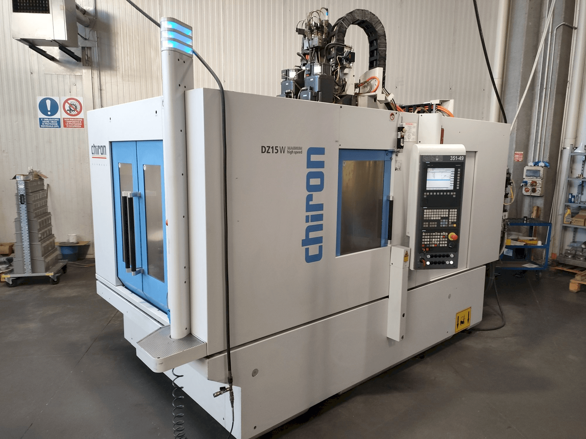 Makine CHIRON DZ15W MAGNUM HS - Önden görünüm