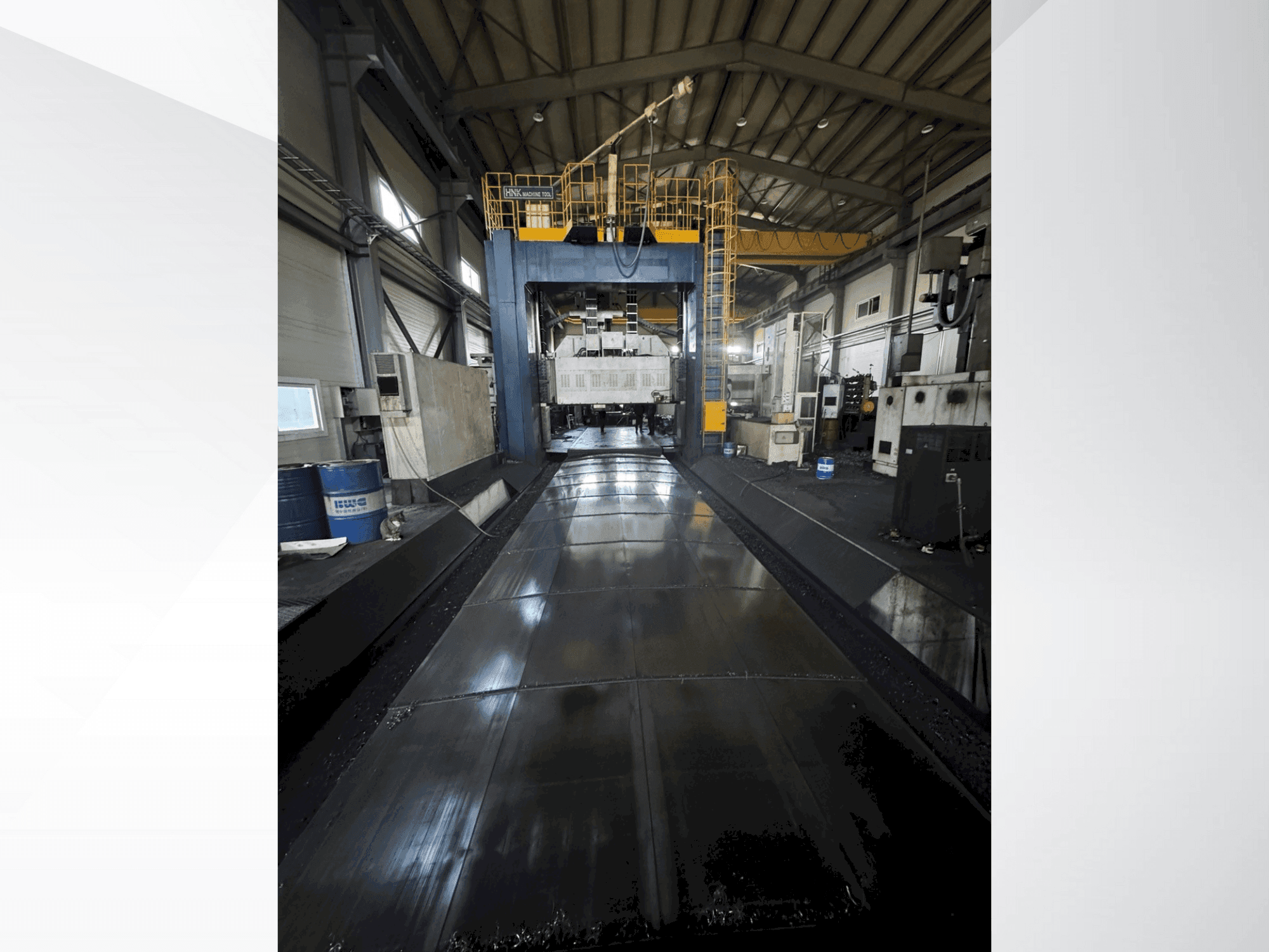 Makine HNK HPM 30M - Önden görünüm