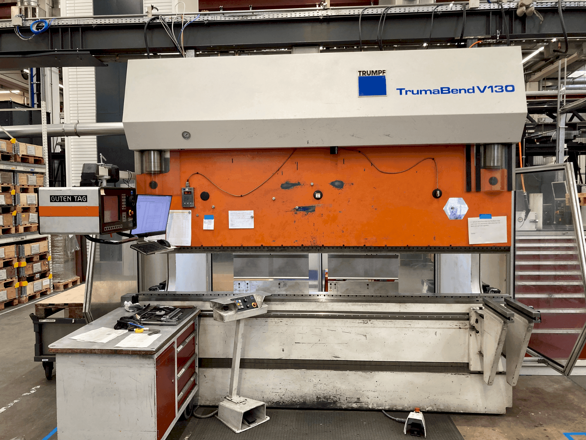 Makine TRUMPF TrumaBend V130 - Önden görünüm