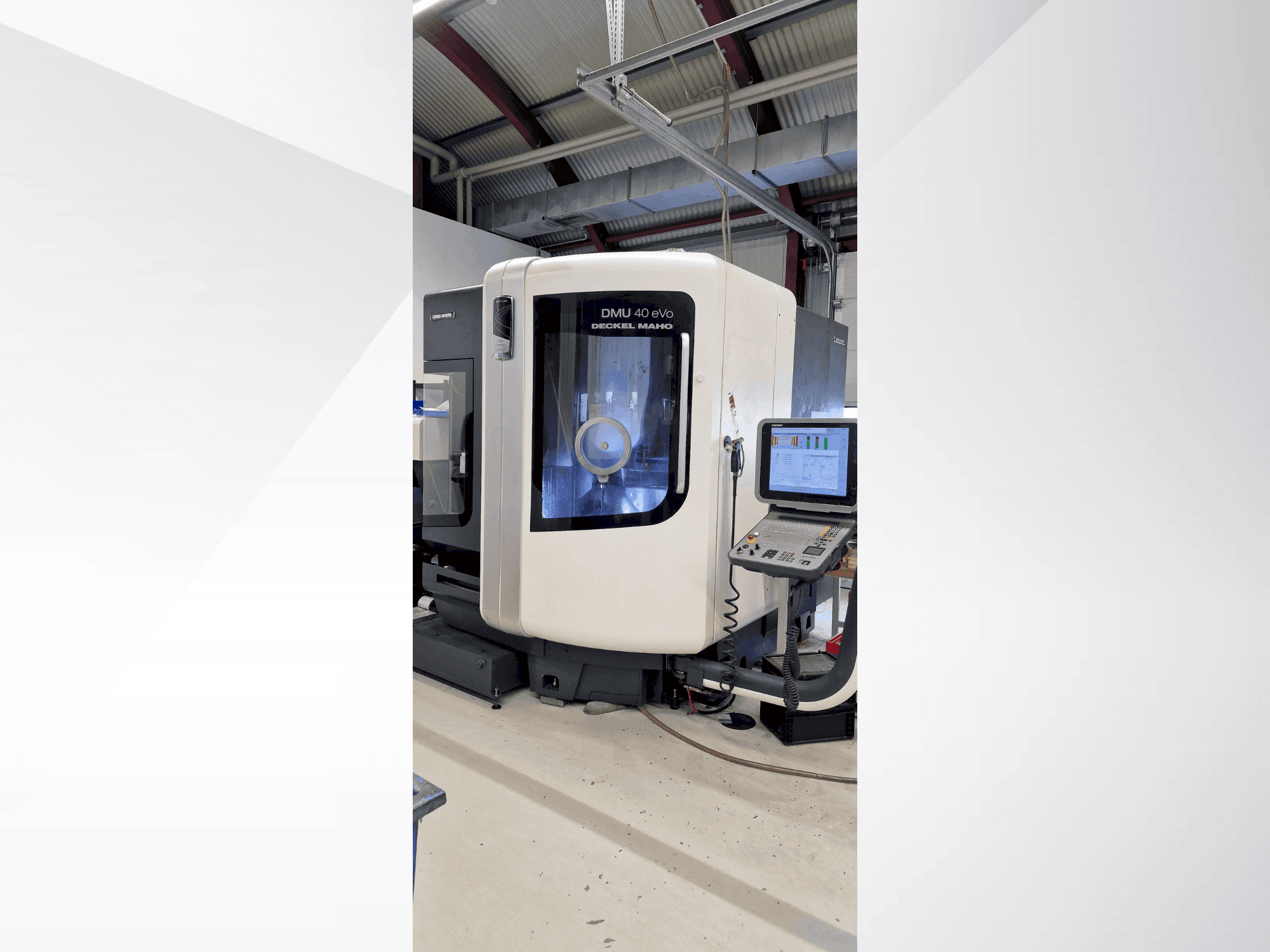 Makine DMG DECKEL MAHO DMU 40 evo - Önden görünüm