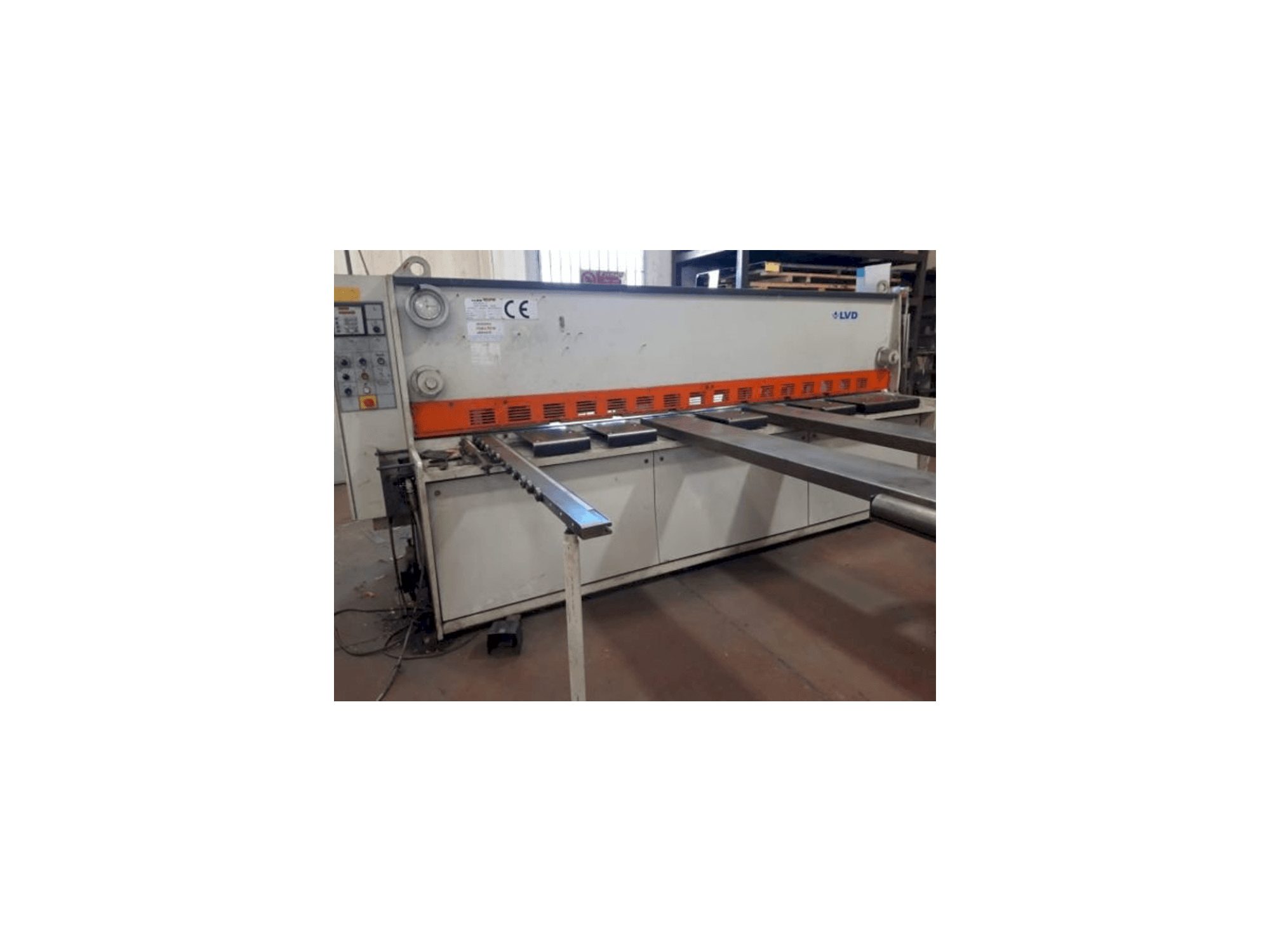 Makine LVD LDR 3000mm x 6mm - Önden görünüm