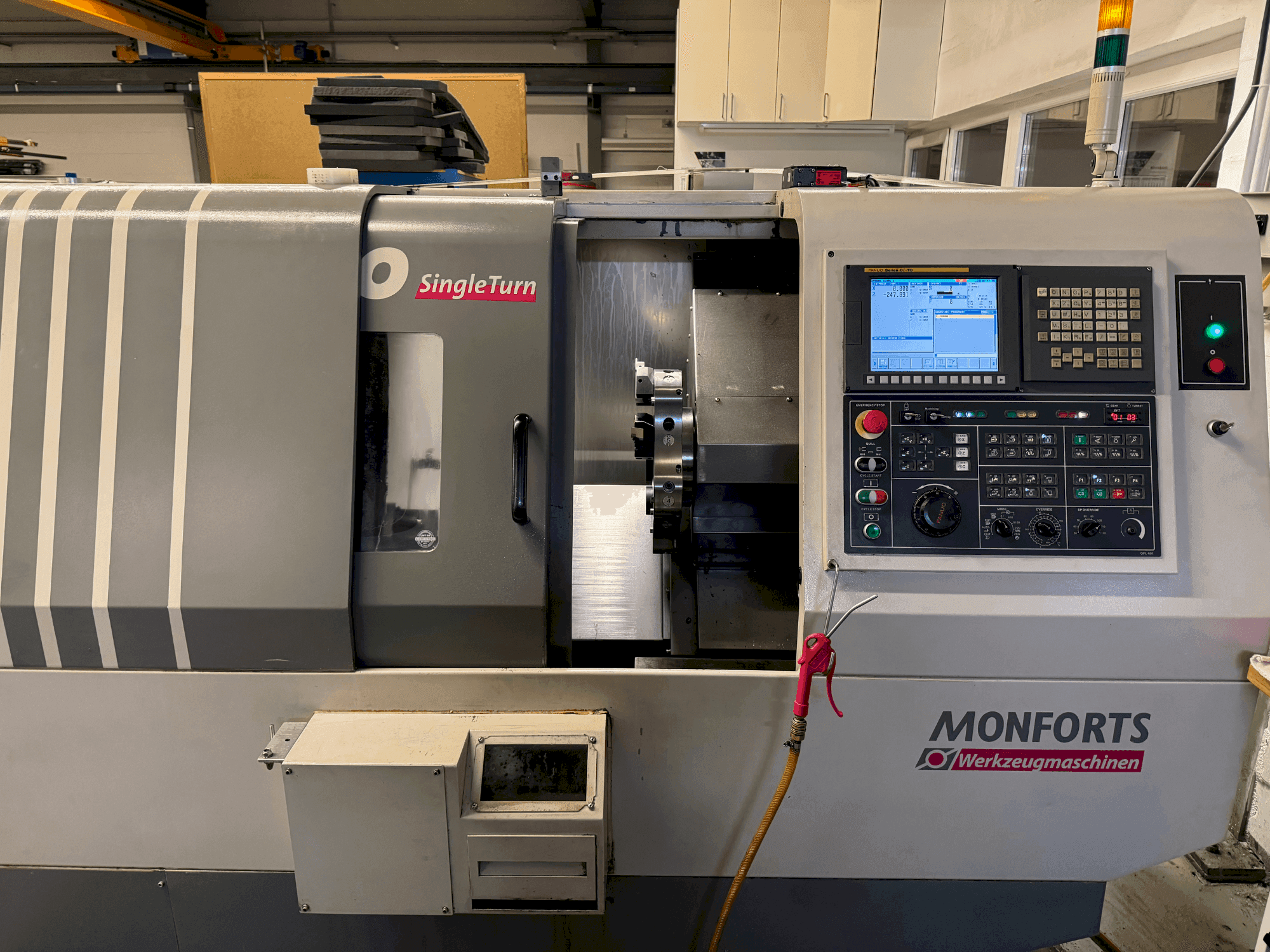 Makine Monforts TNC 300 SingleTurn - Önden görünüm