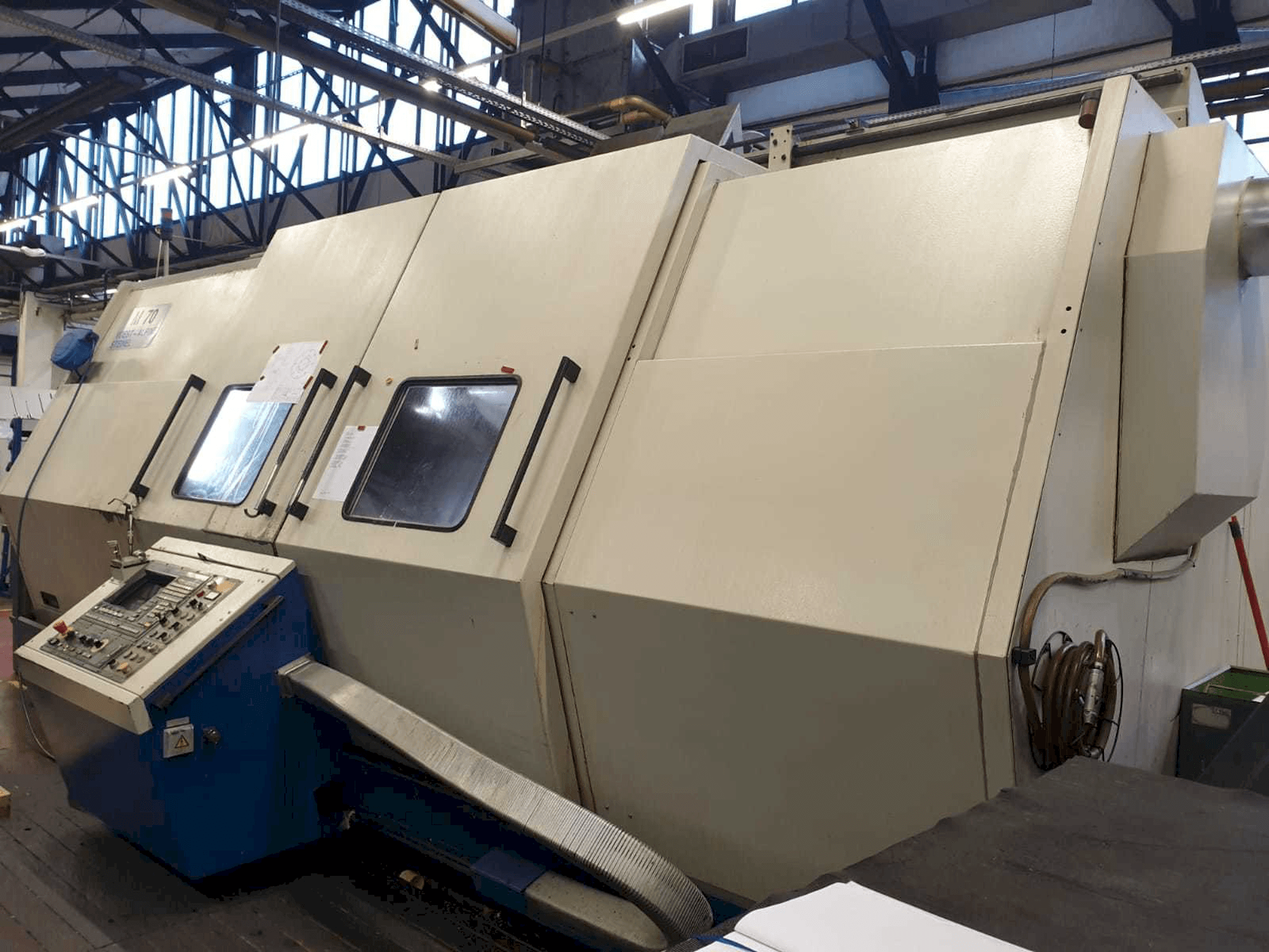 Makine WFL M70 - Önden görünüm