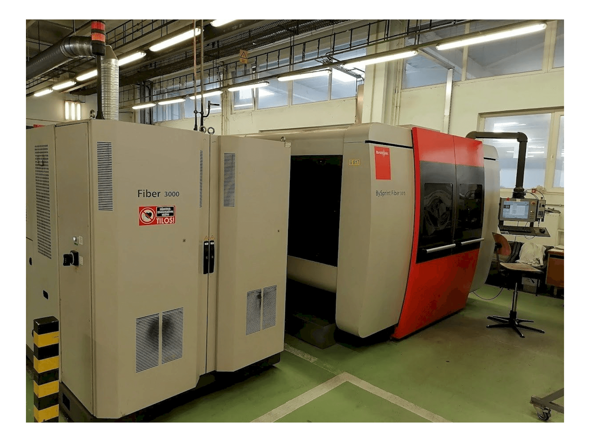 Makine Bystronic BySprint Fiber 3015 - Önden görünüm