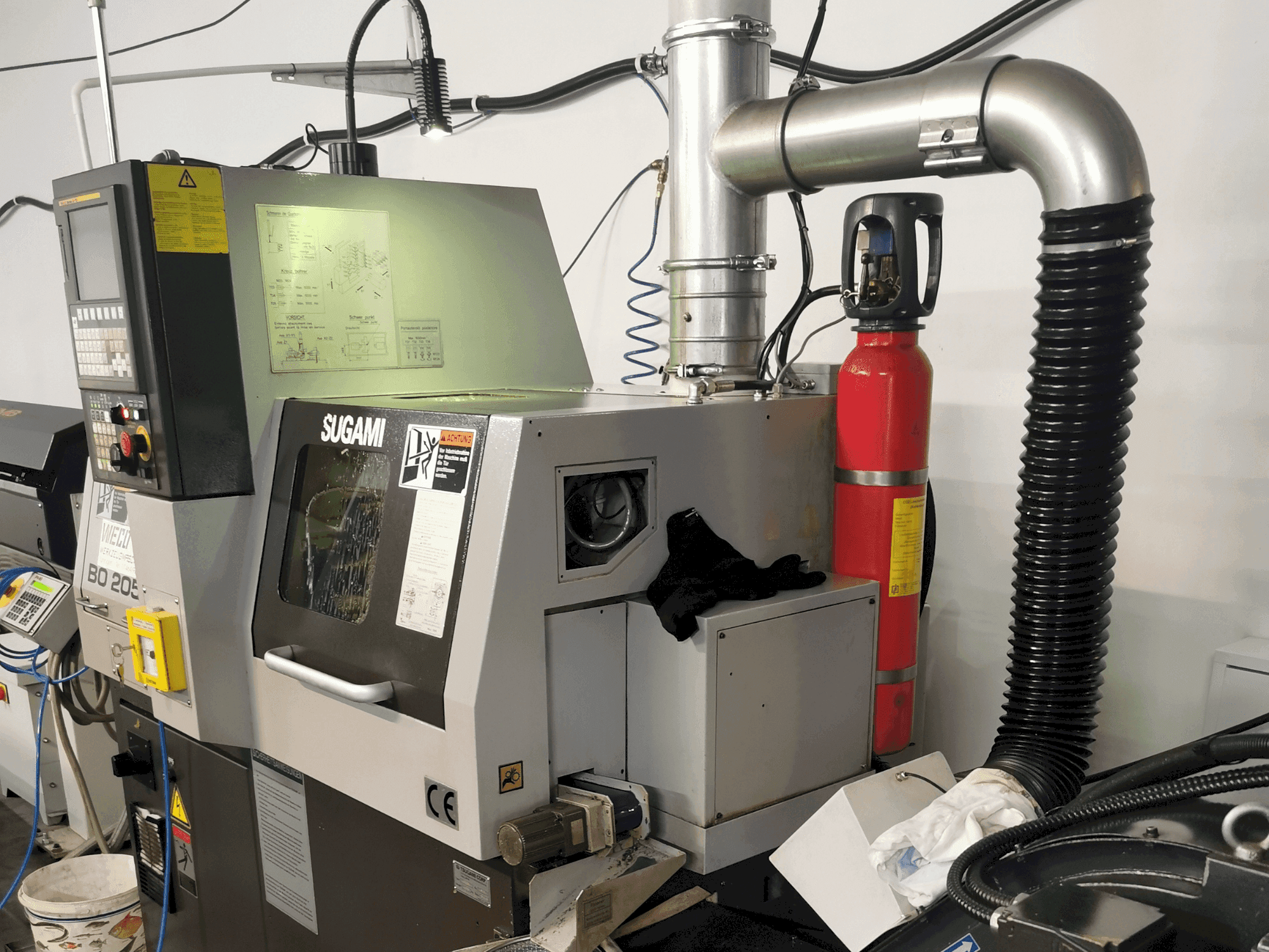 Makine TSUGAMI BO205E - Önden görünüm