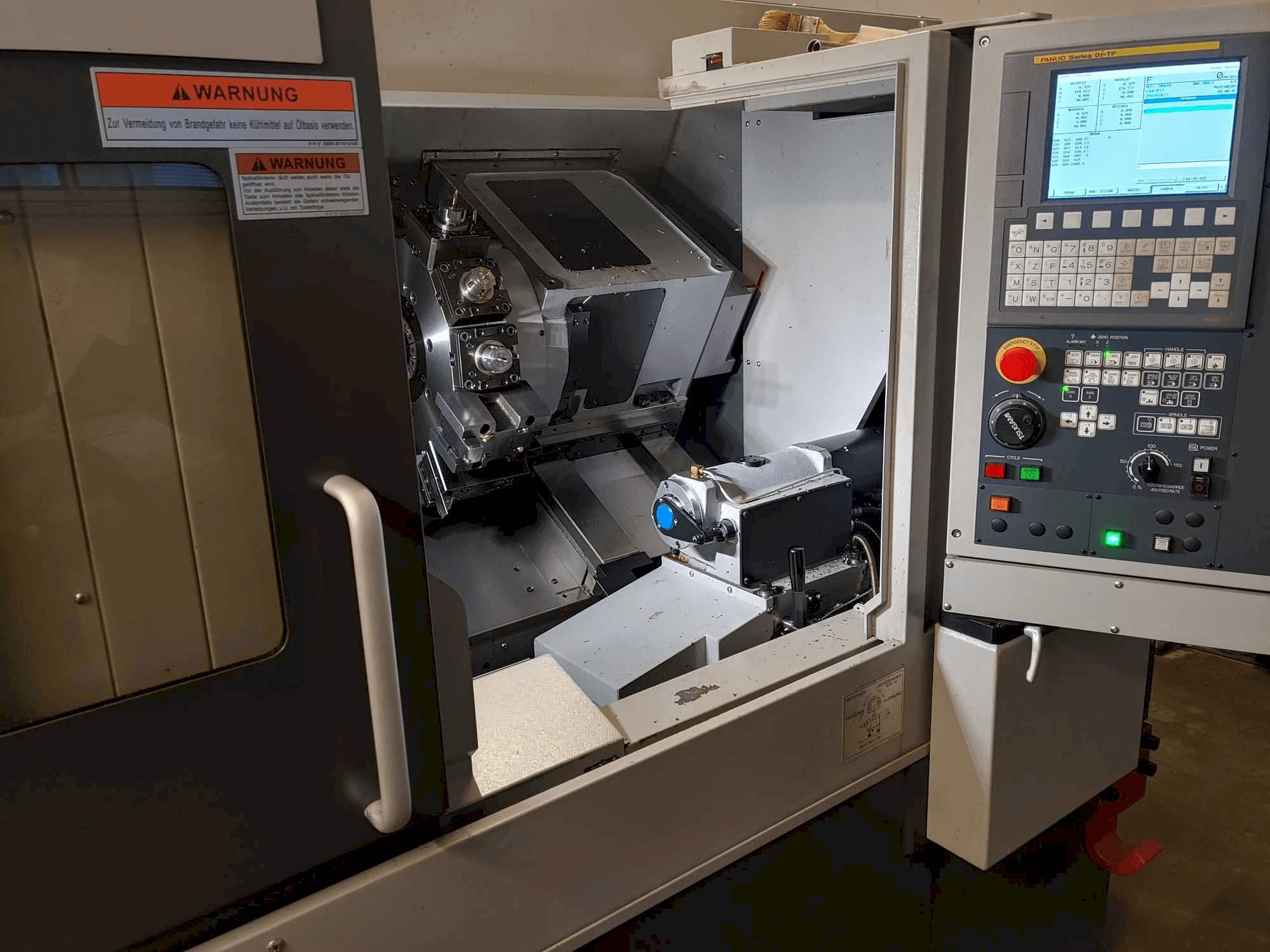 Makine TSUGAMI M08DE - Önden görünüm