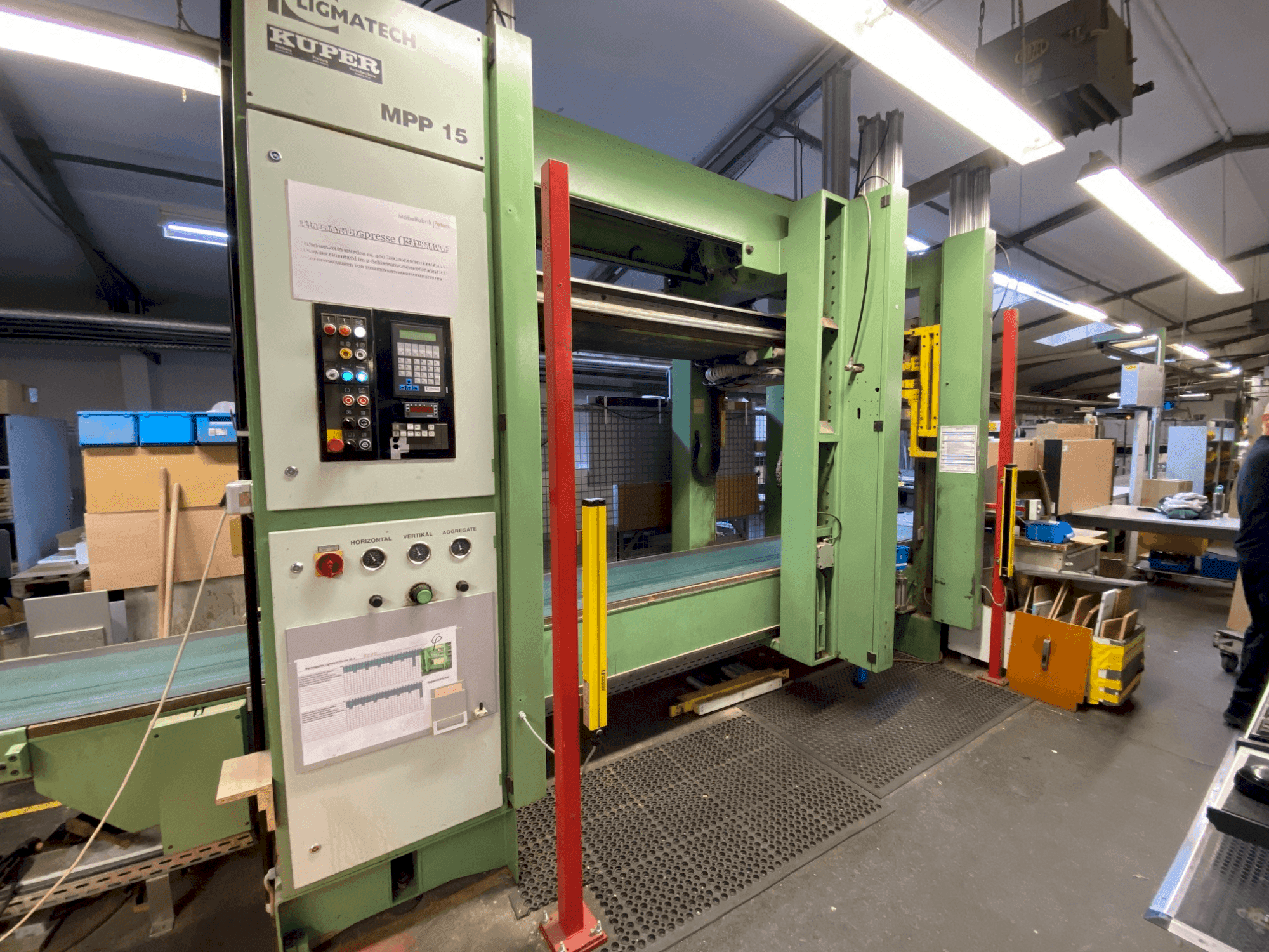 Makine LIGMATECH MPP 15 - Önden görünüm
