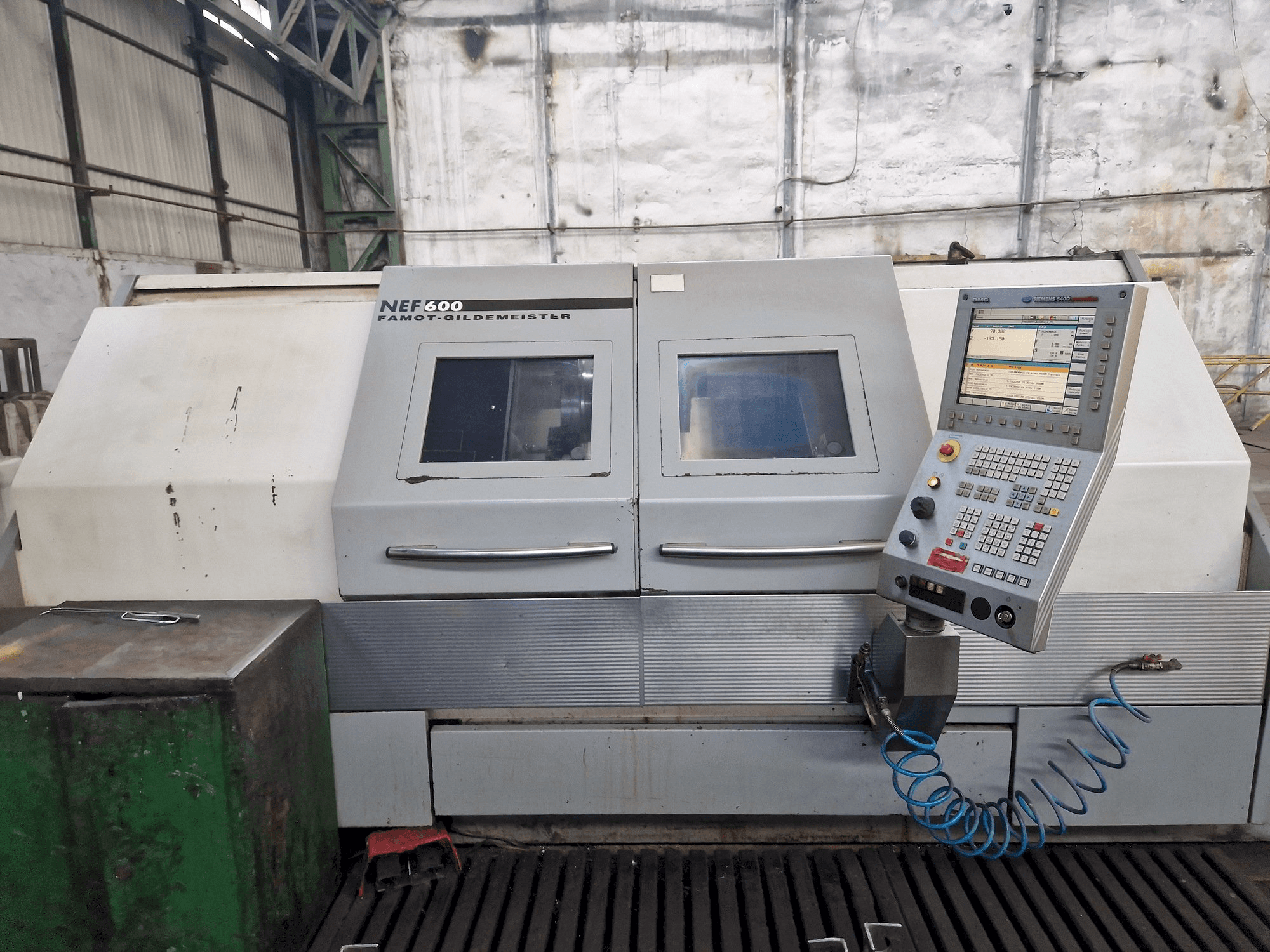Makine DMG GILDEMEISTER NEF 600 - Önden görünüm