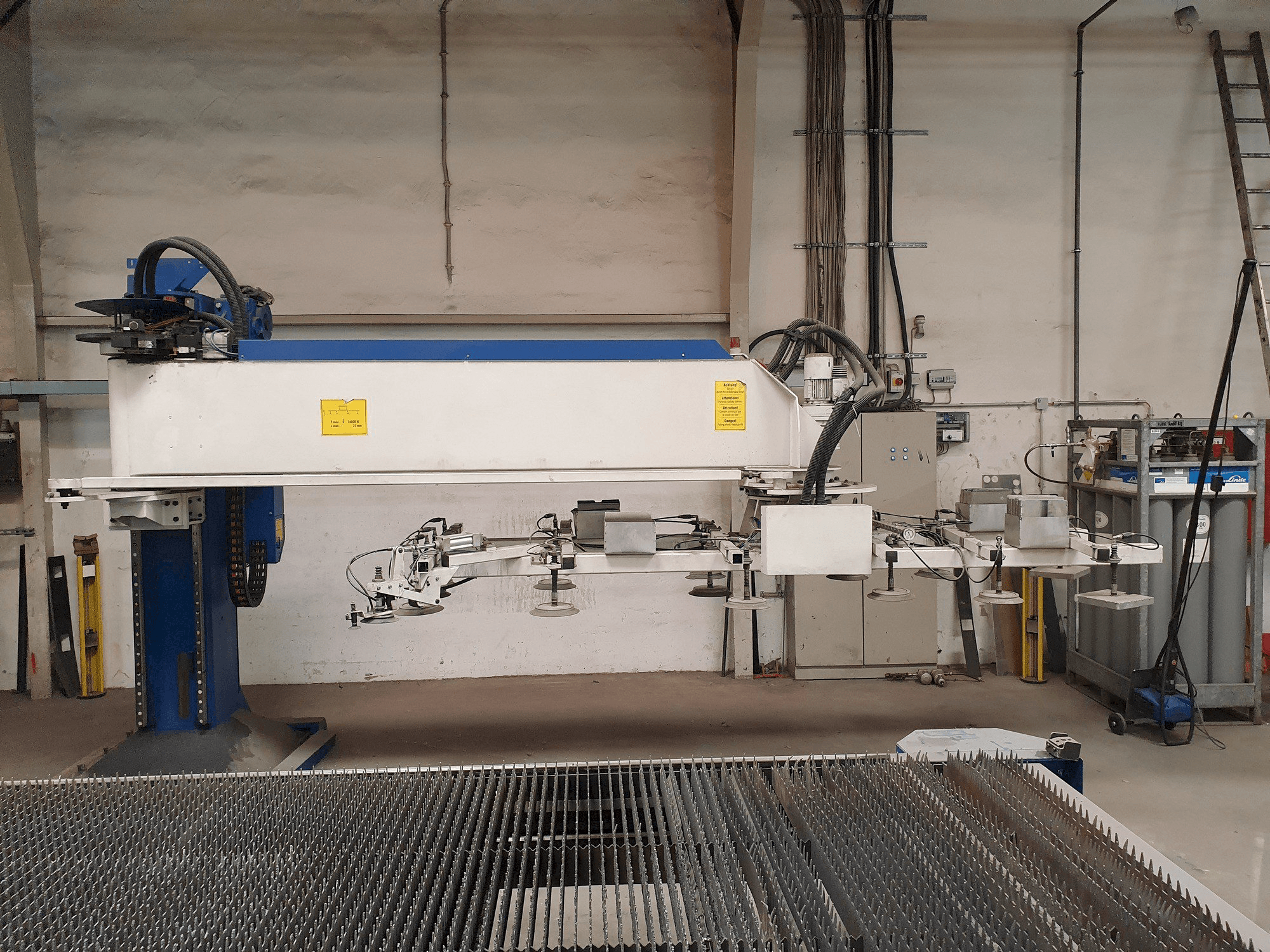 Makine Trumpf TRUMATIC L 4050 - Önden görünüm