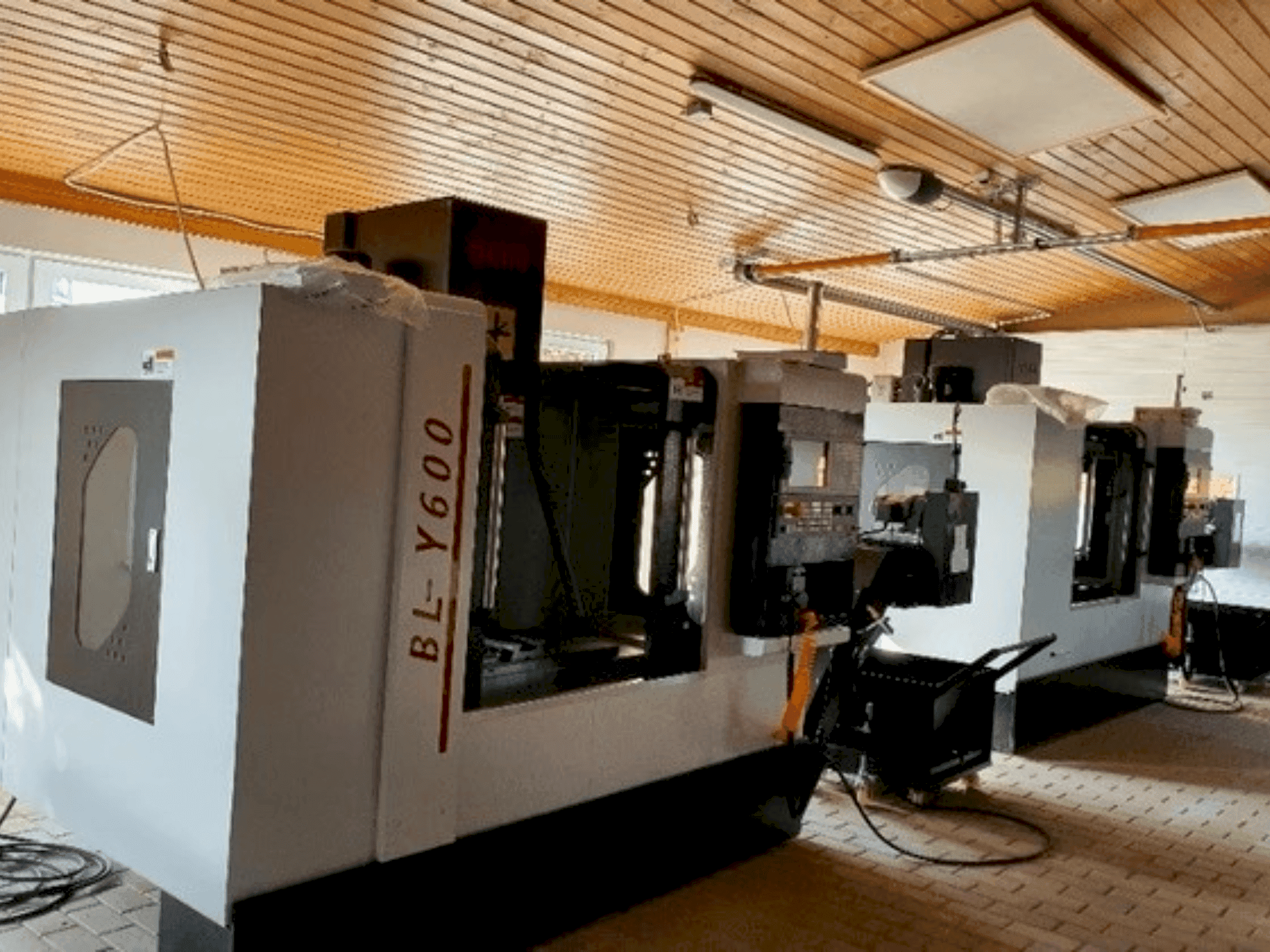 Makine TAATH BL-Y 600 - Önden görünüm