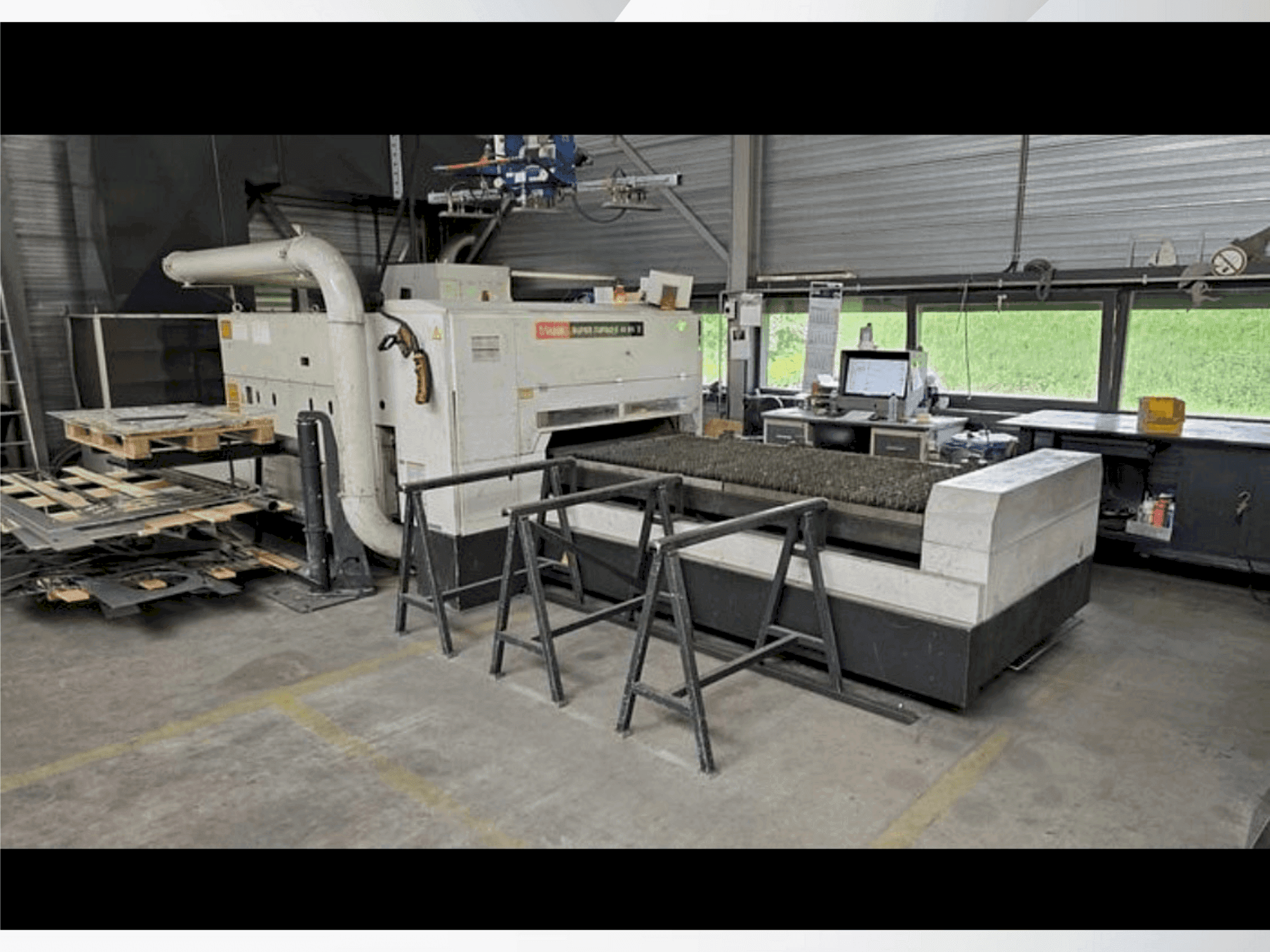 Makine Mazak Super Turbo-X 48 MK II - Önden görünüm