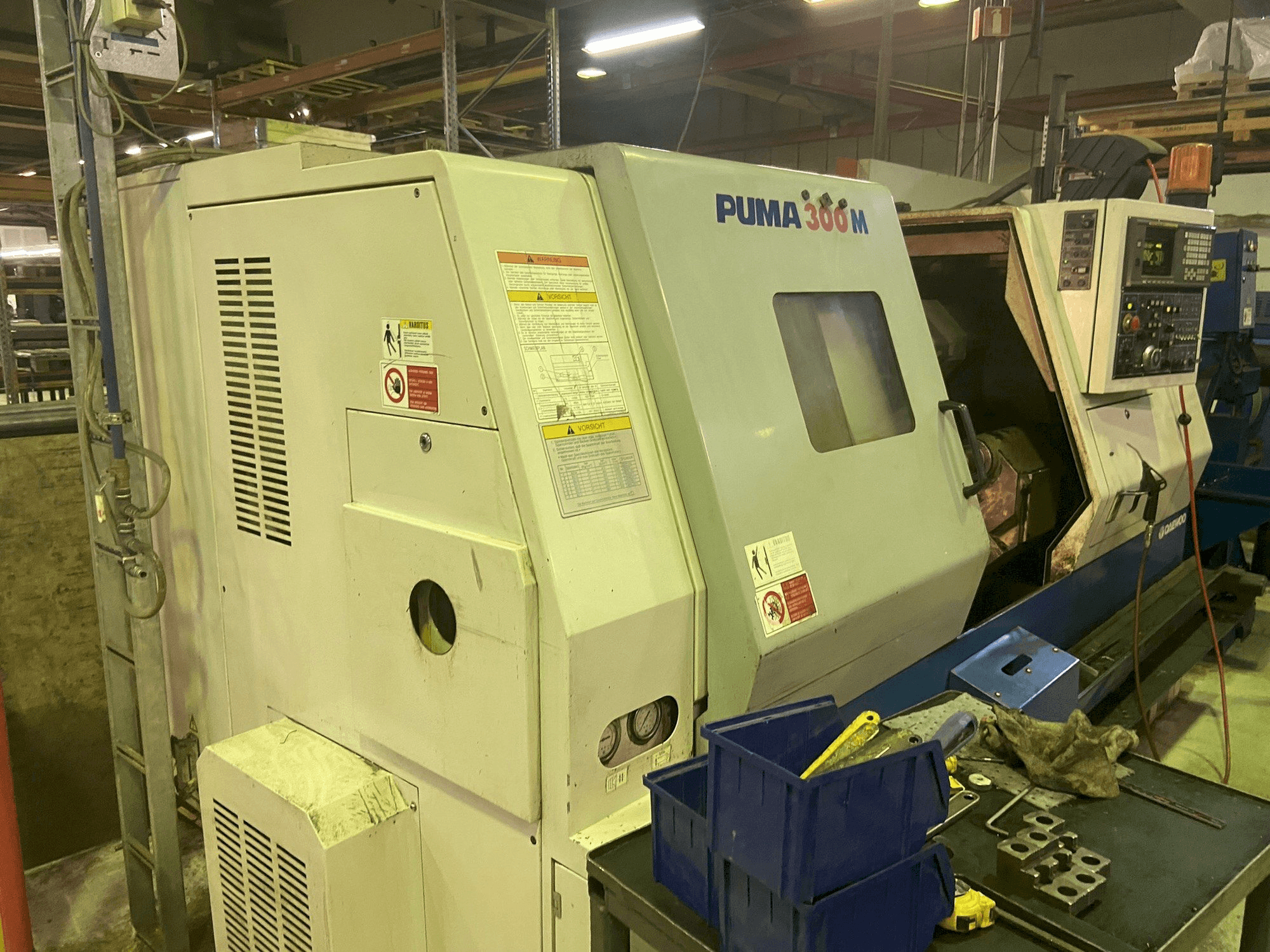 Makine DAEWOO Puma 300 M - Önden görünüm