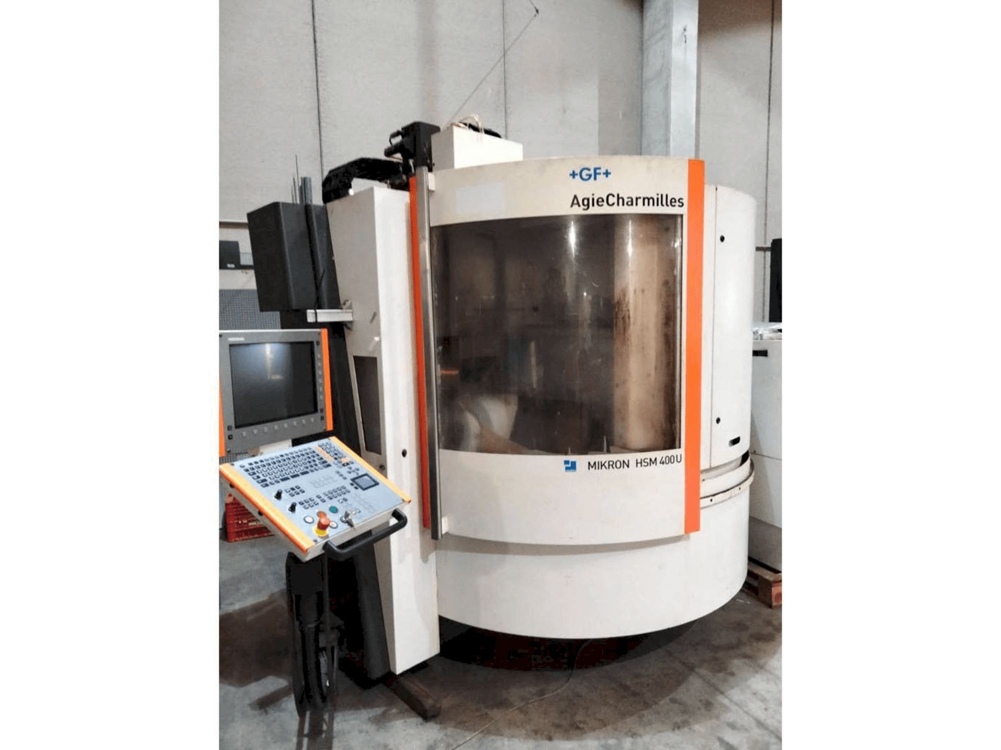Makine MIKRON HSM 400 U - Önden görünüm