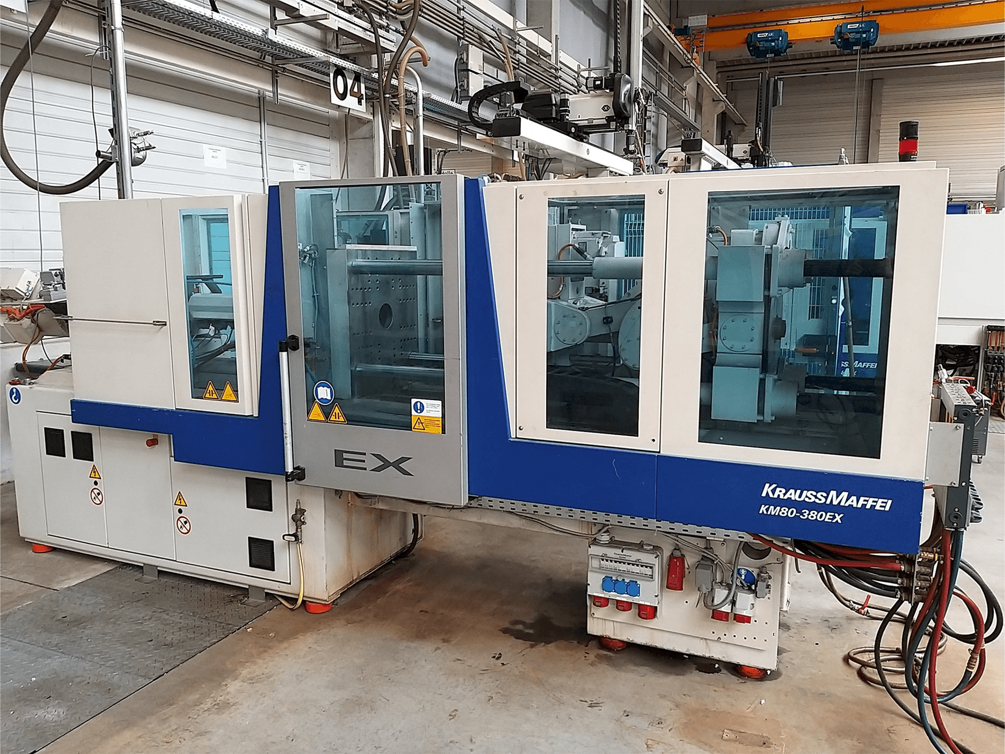Makine Krauss Maffei 80-380 Ex - Önden görünüm