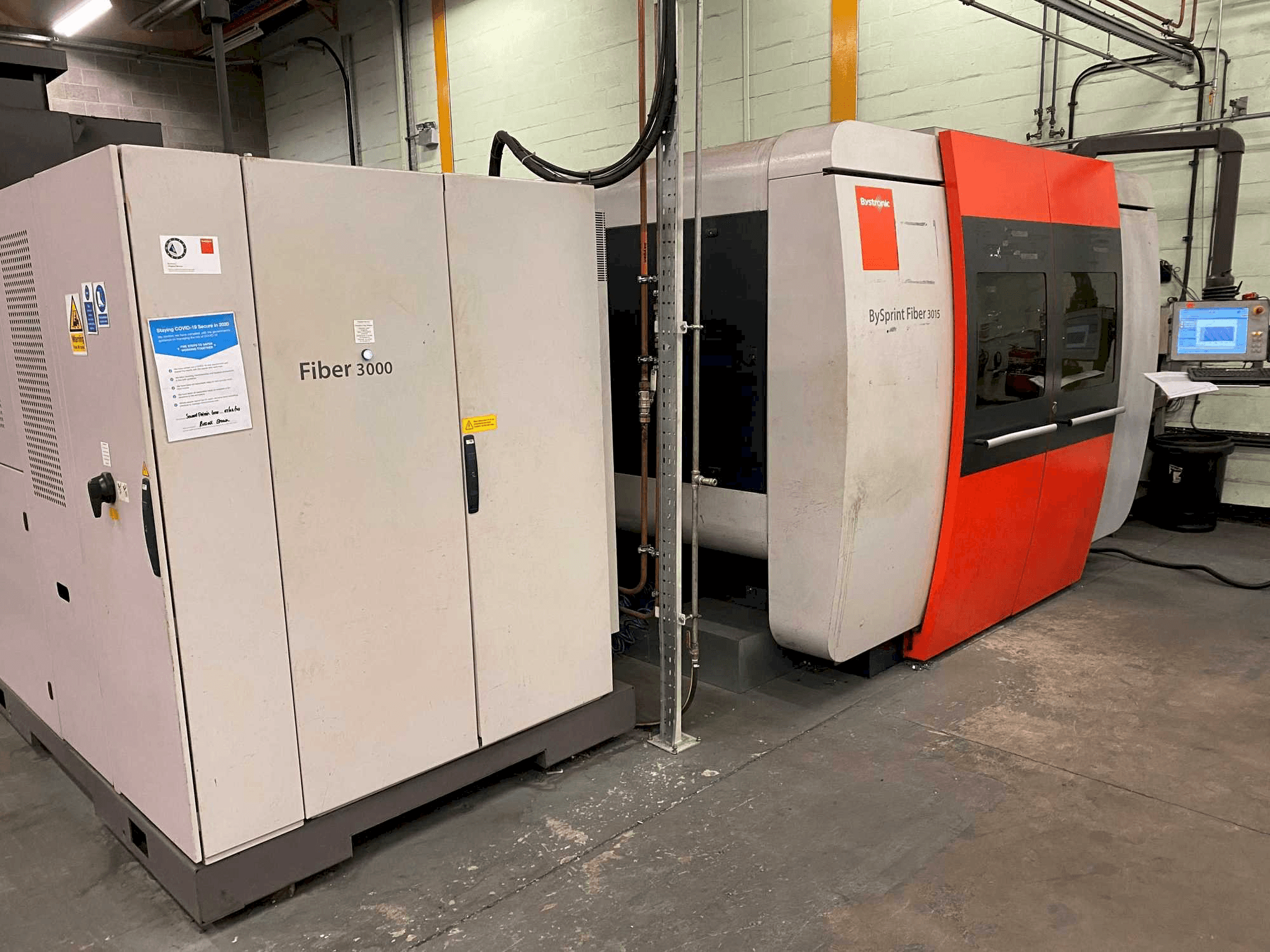 Makine Bystronic BySprint 3015 Fiber - Önden görünüm