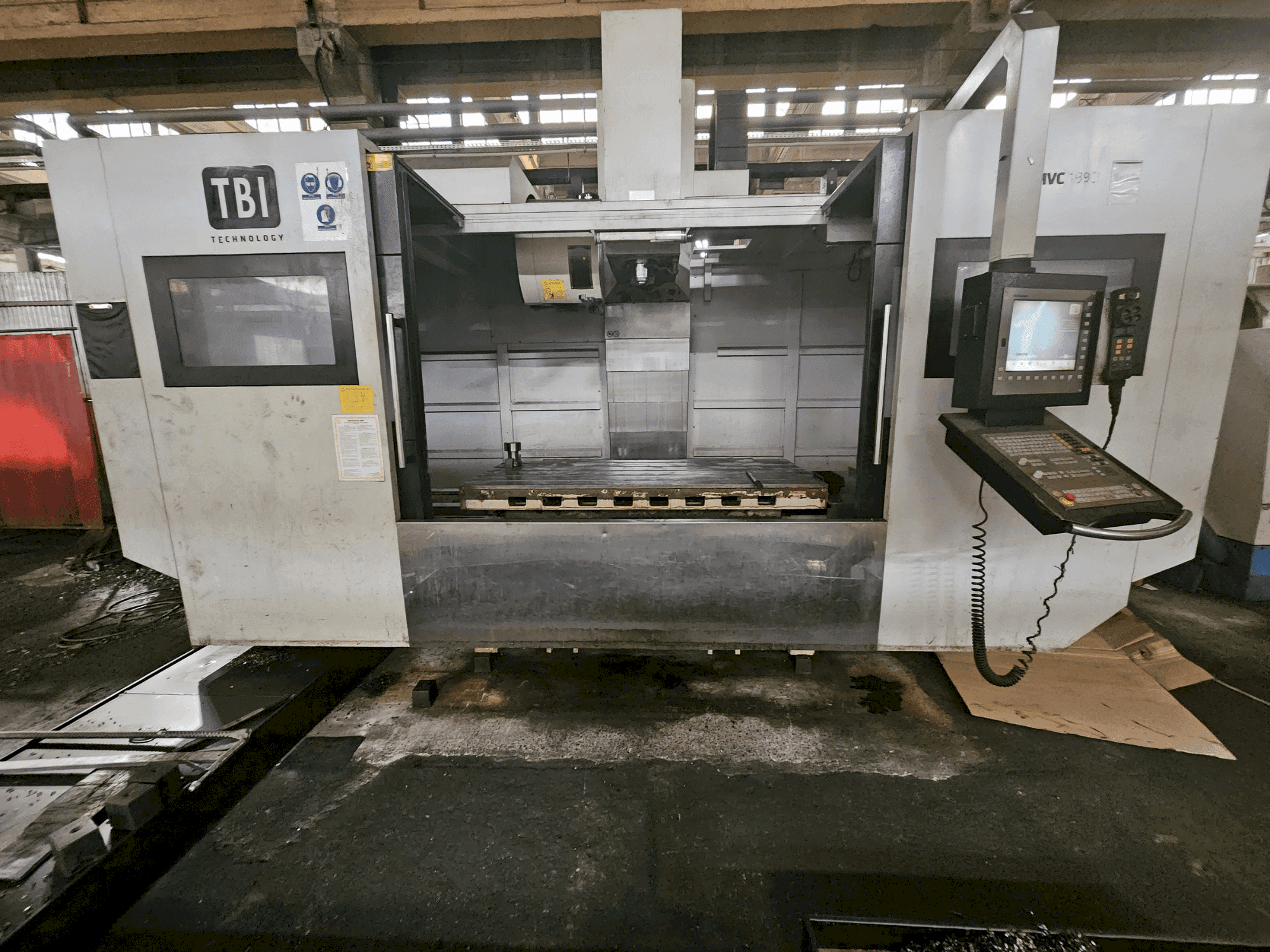 Makine TBI MVC 1890 - Önden görünüm