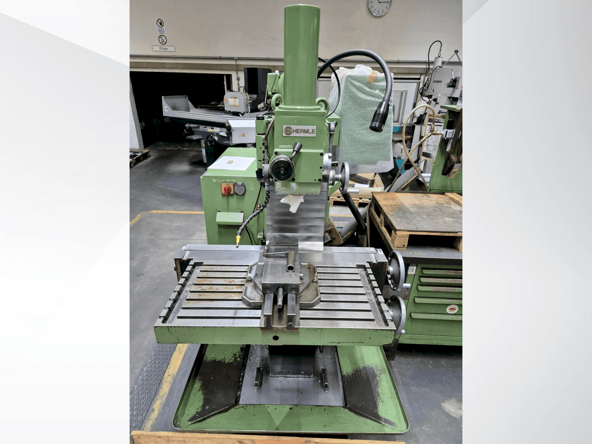 Makine HERMLE UWF 801 - Önden görünüm
