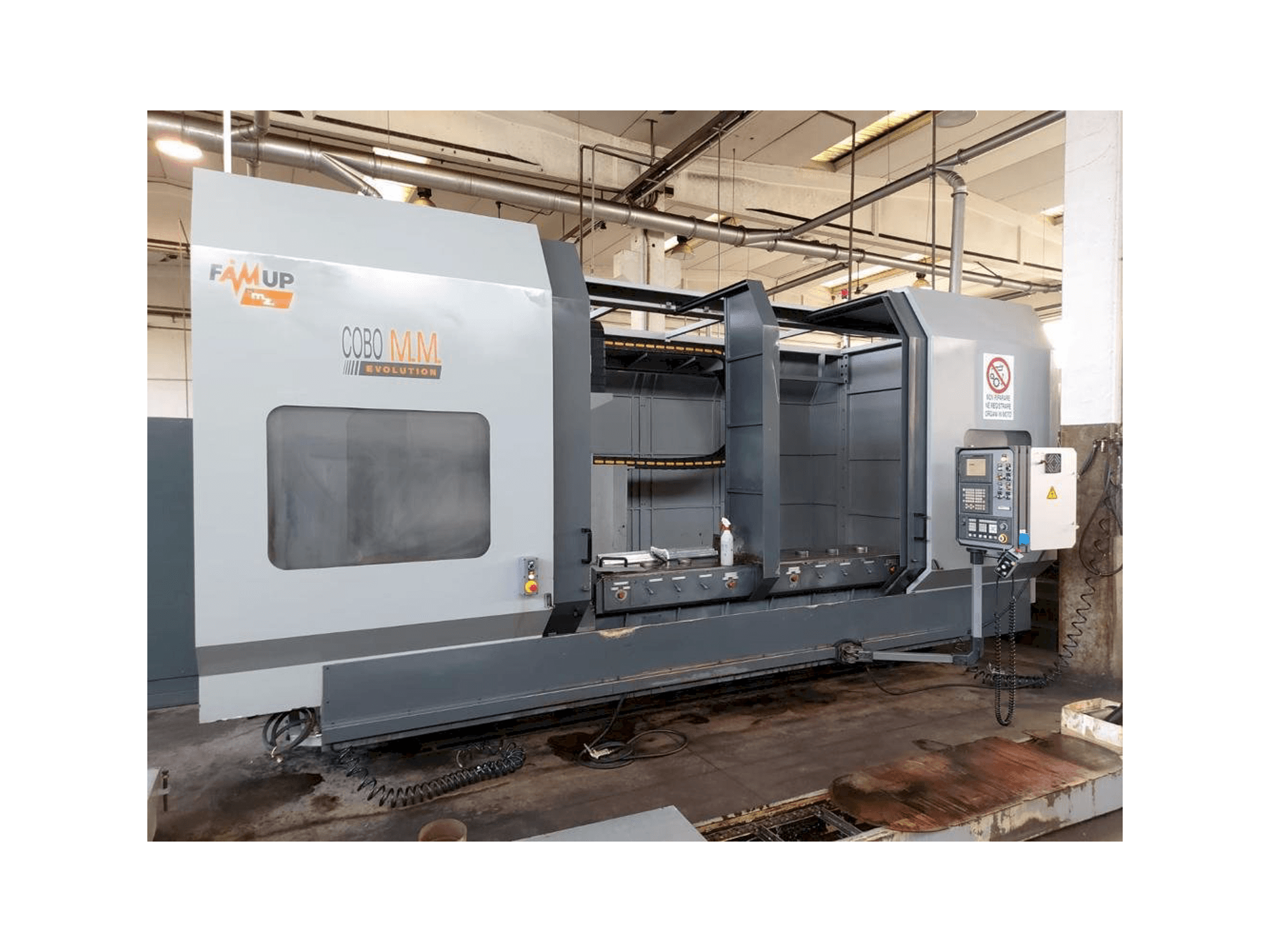 Makine FAMUP COBO 3000 - Önden görünüm