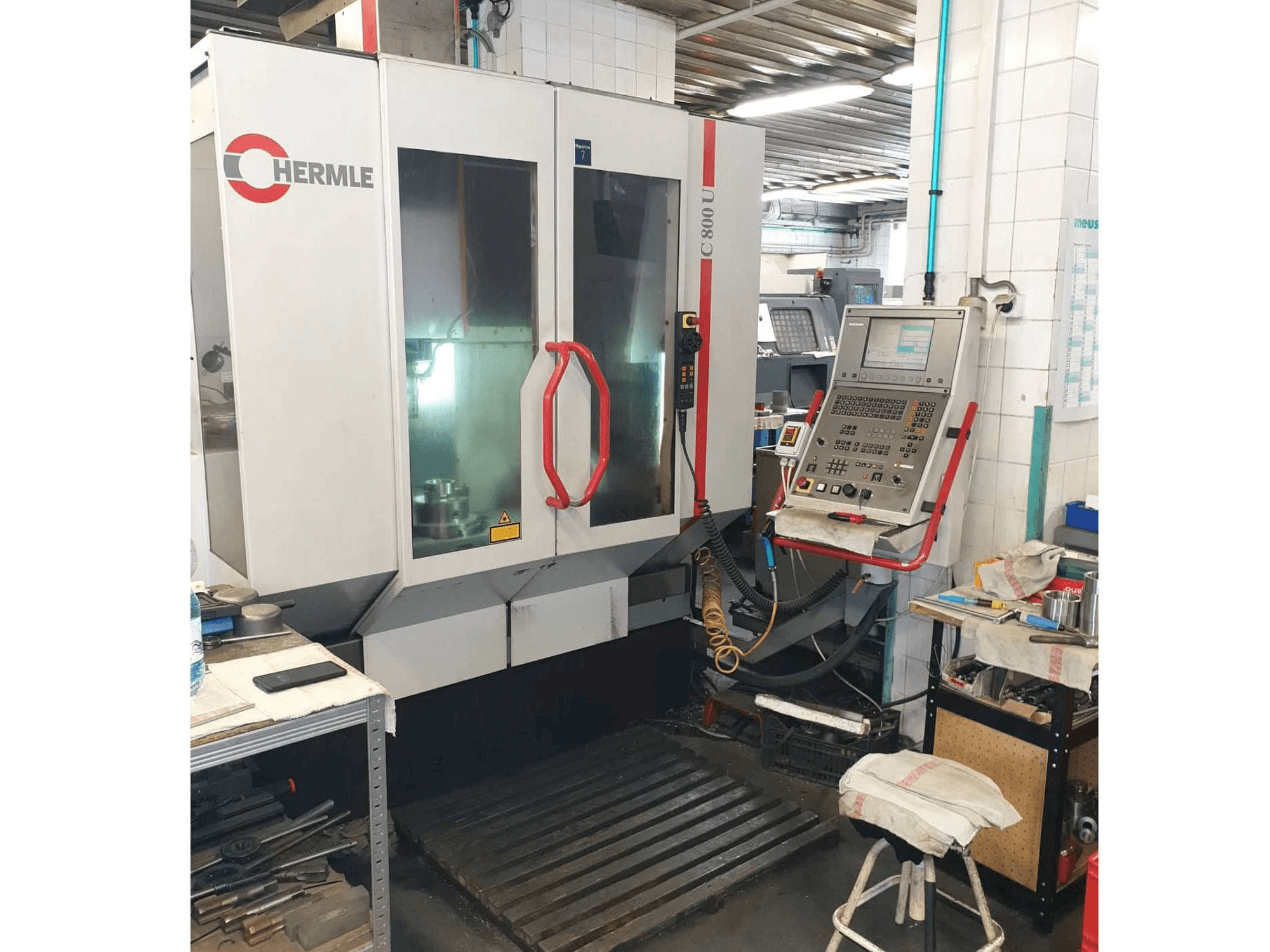 Makine HERMLE C800 U - Önden görünüm