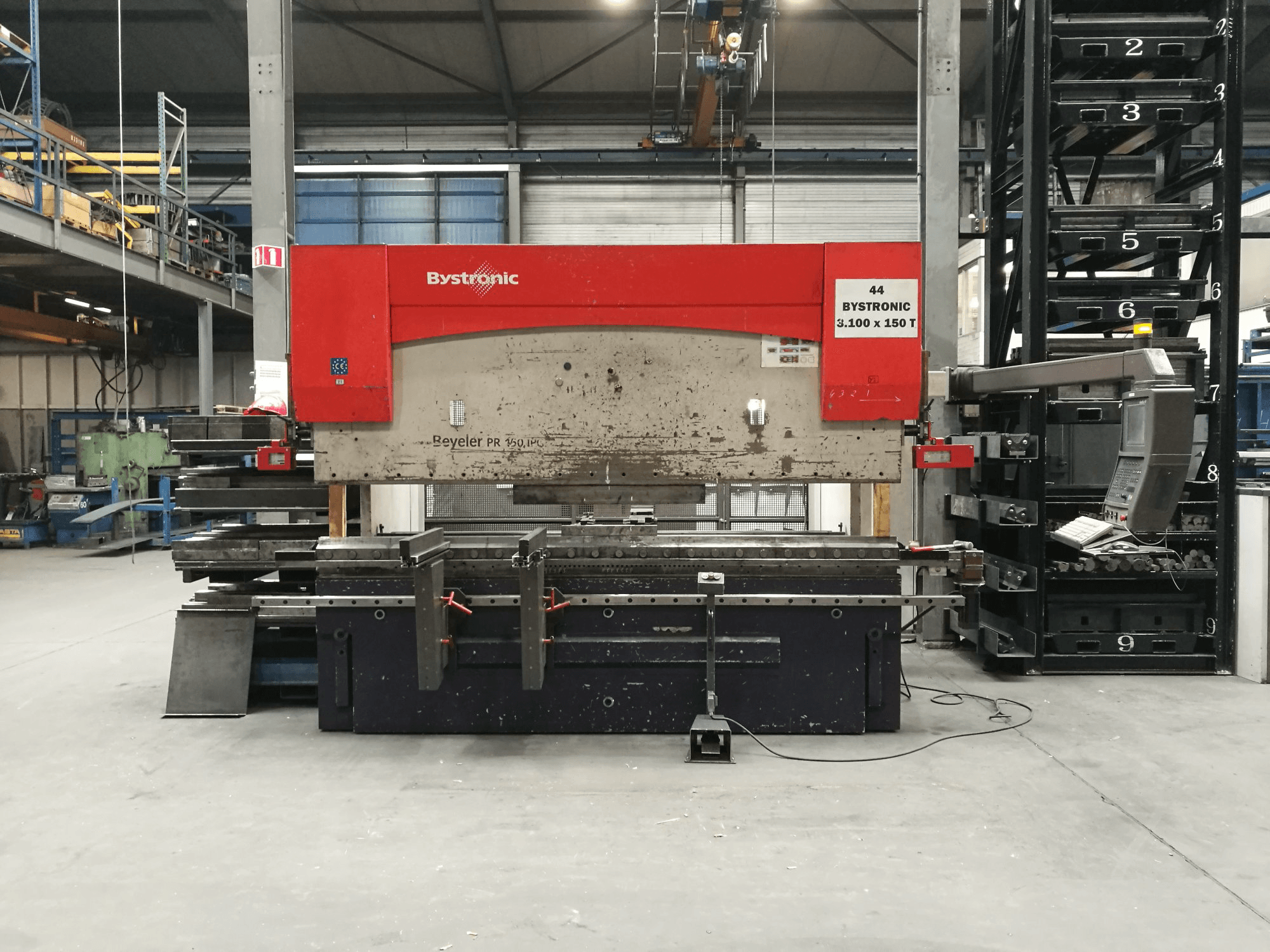 Makine Bystronic - Önden görünüm PR 1500 X 3100