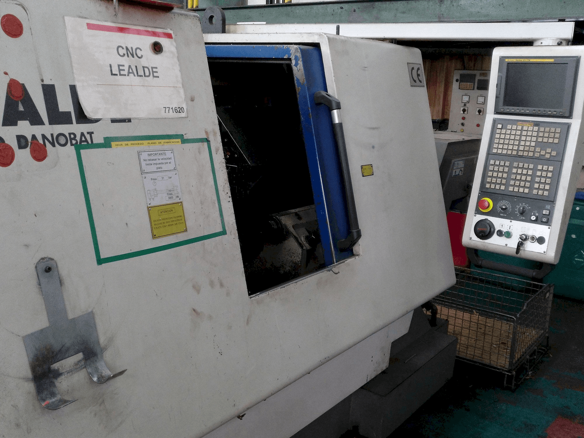 Makine Lealde TNC 10 - Önden görünüm