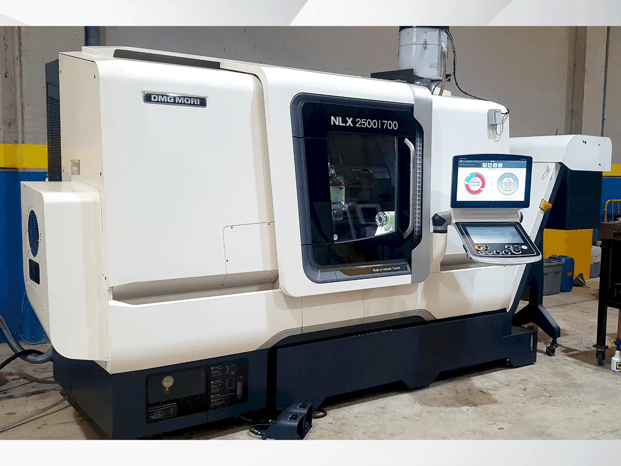 Makine DMG MORI NLX2500Y/700 - Önden görünüm