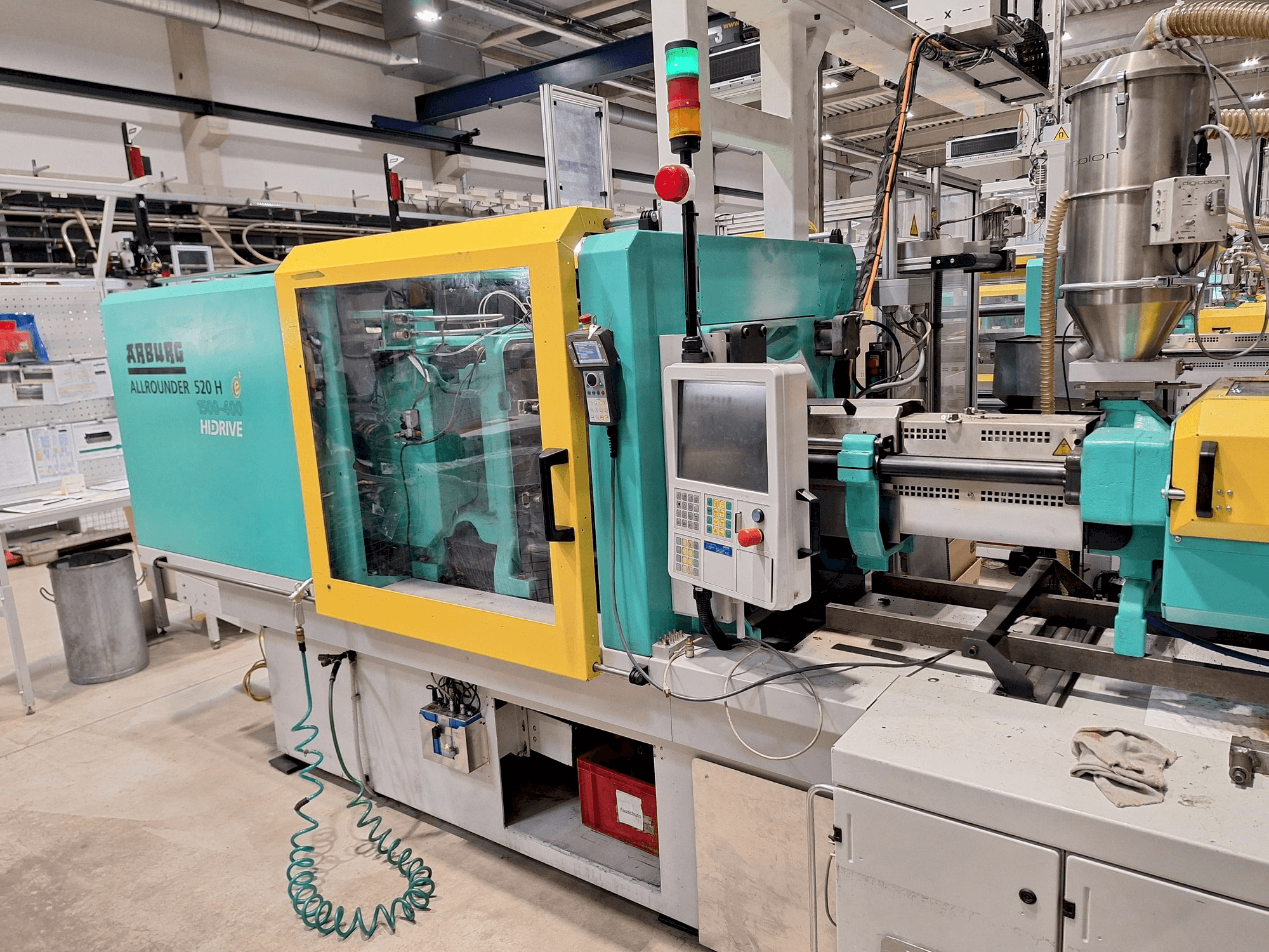 Makine Arburg 520 H 1500-400 (2013) - Önden görünüm