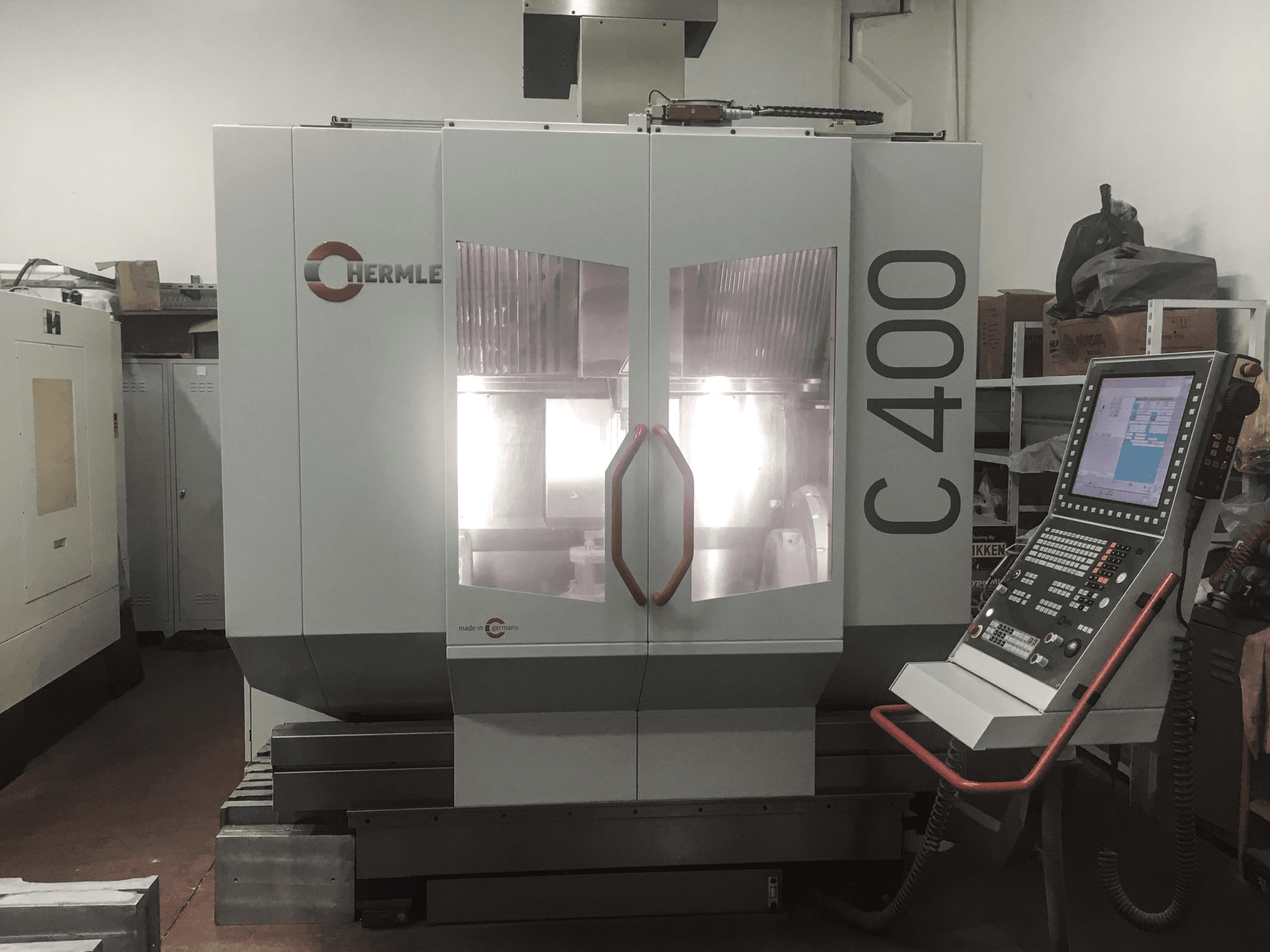 Makine HERMLE - Önden görünüm C 400 U