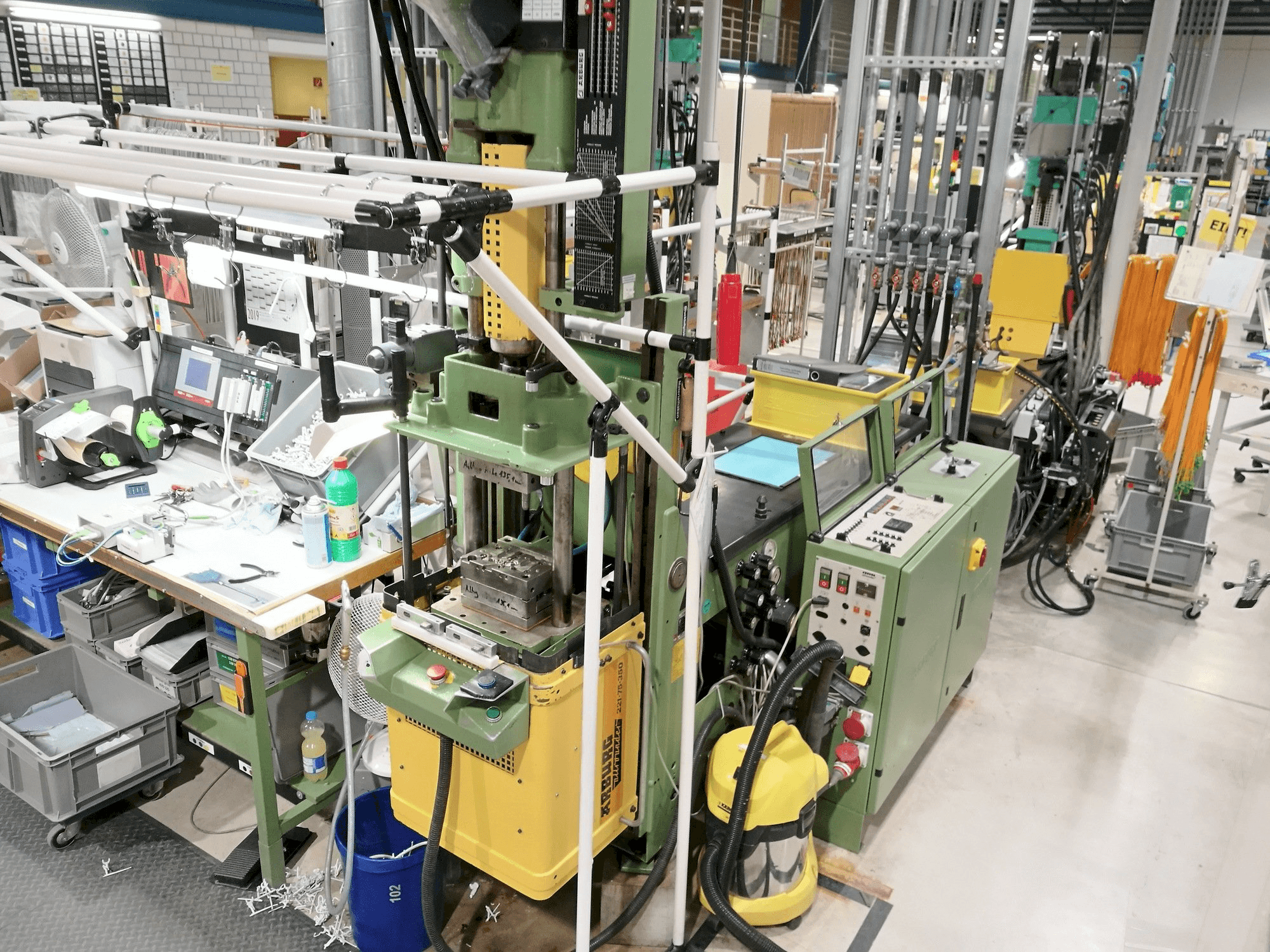 Makine Arburg 221-75-350 - Önden görünüm