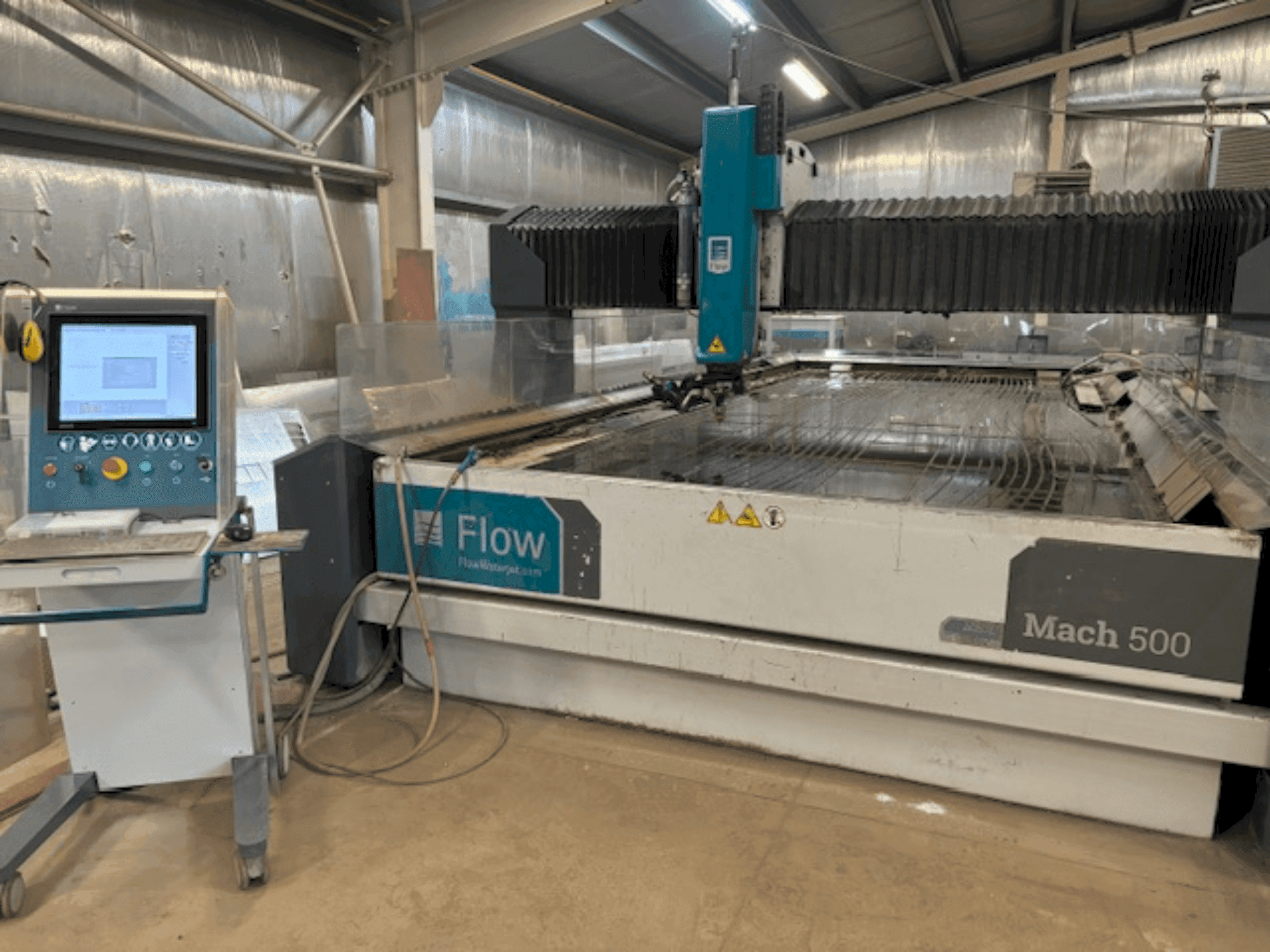 Makine Flow Mach M500-2060 - Önden görünüm