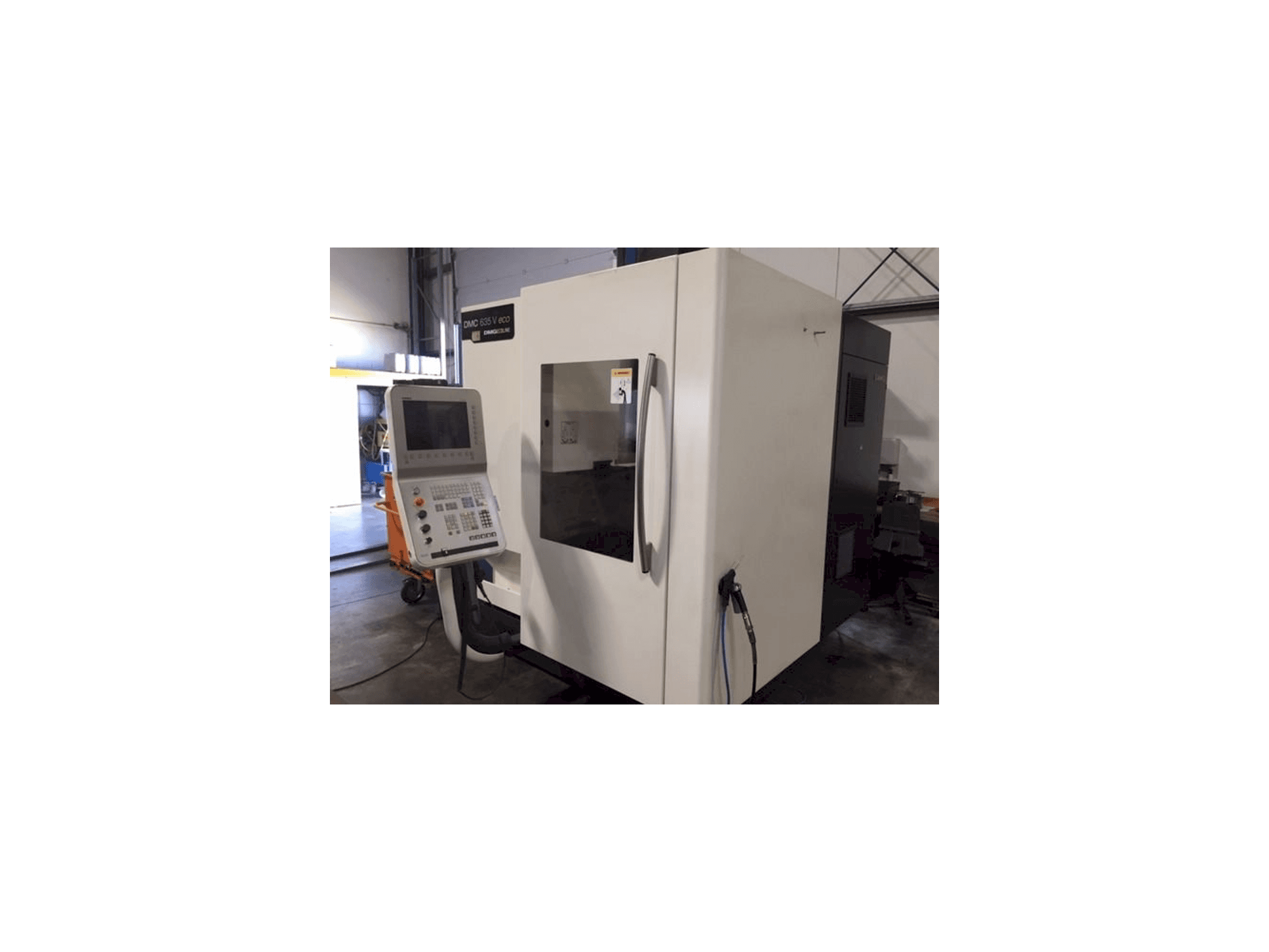 Makine DECKEL MAHO DMC 635 eco - Önden görünüm